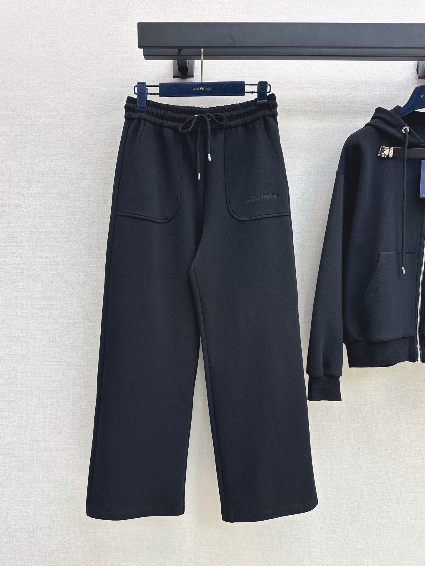 Loui 26fw hooded jacket pants sets