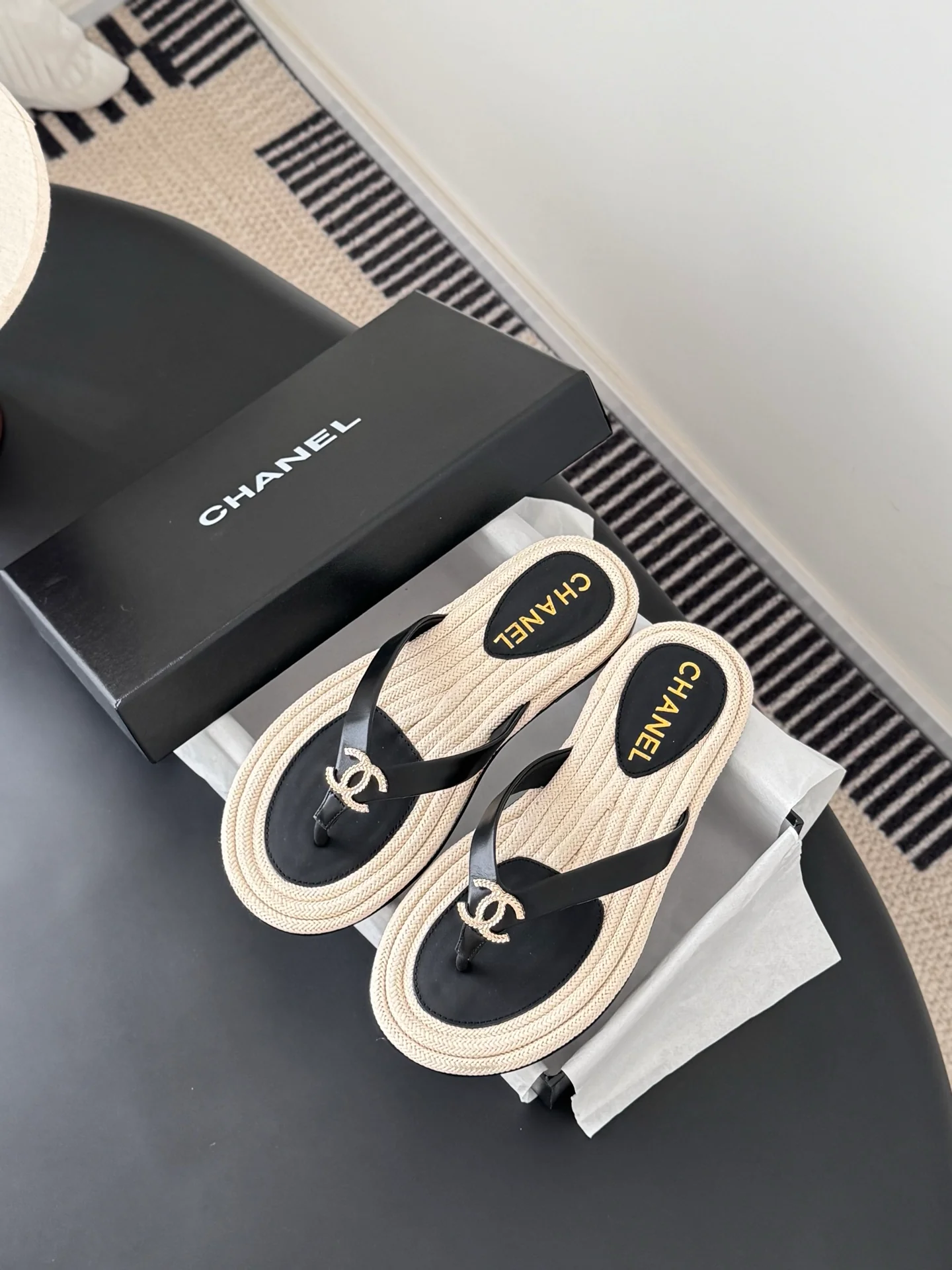 Chan 25K flip-flops