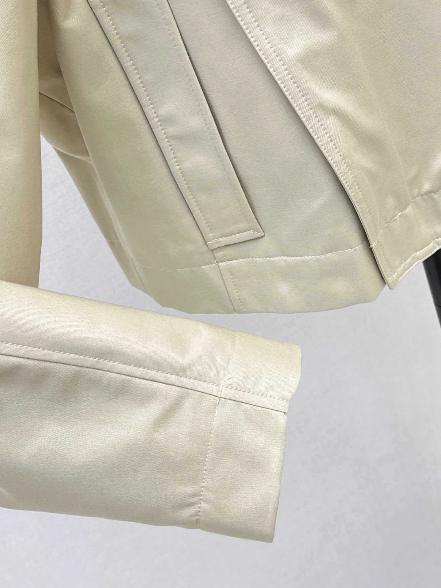 Giv 26fw contrast leather-collar cropped jacket
