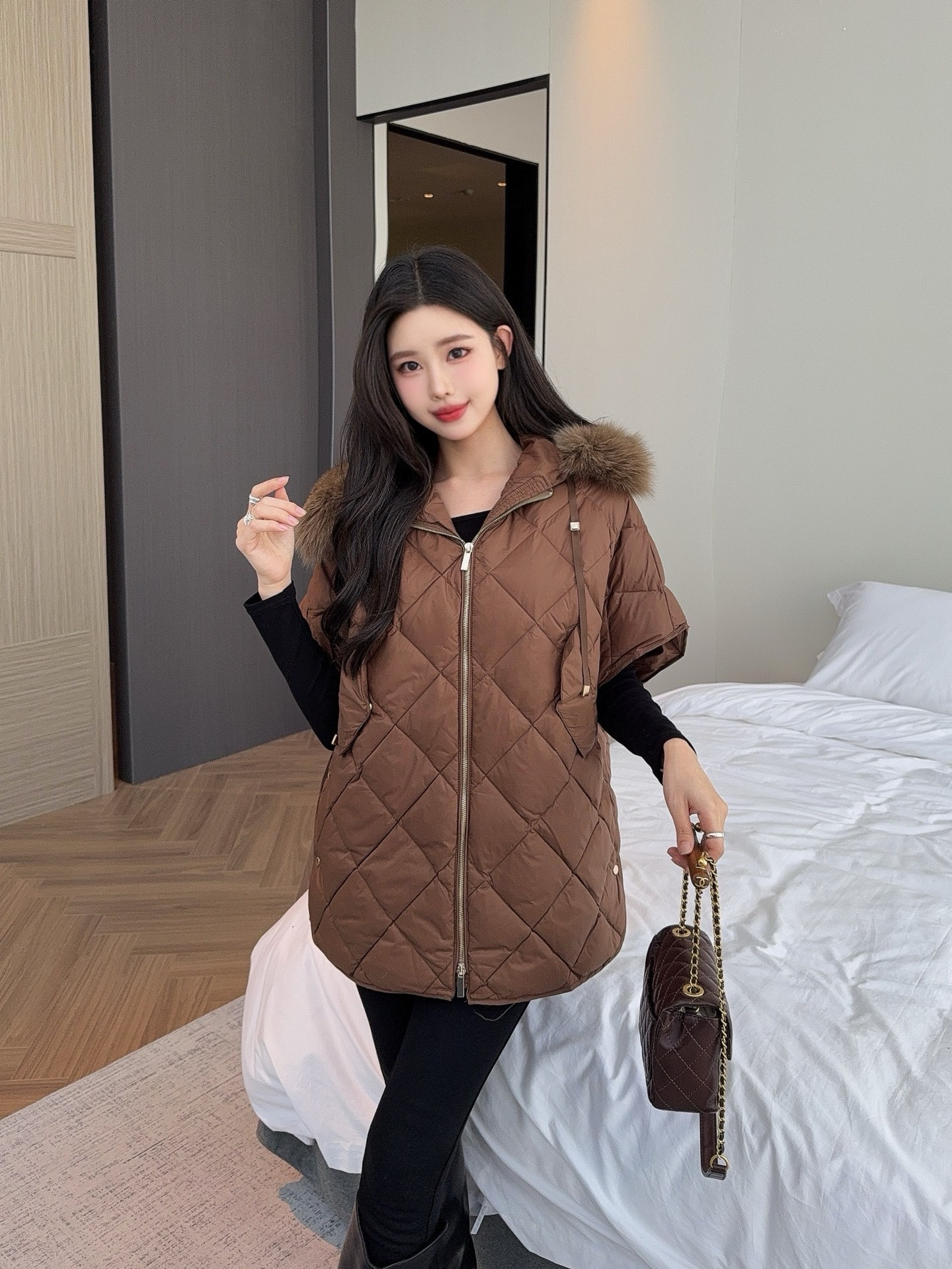 Max 26fw Hooded Down Vest