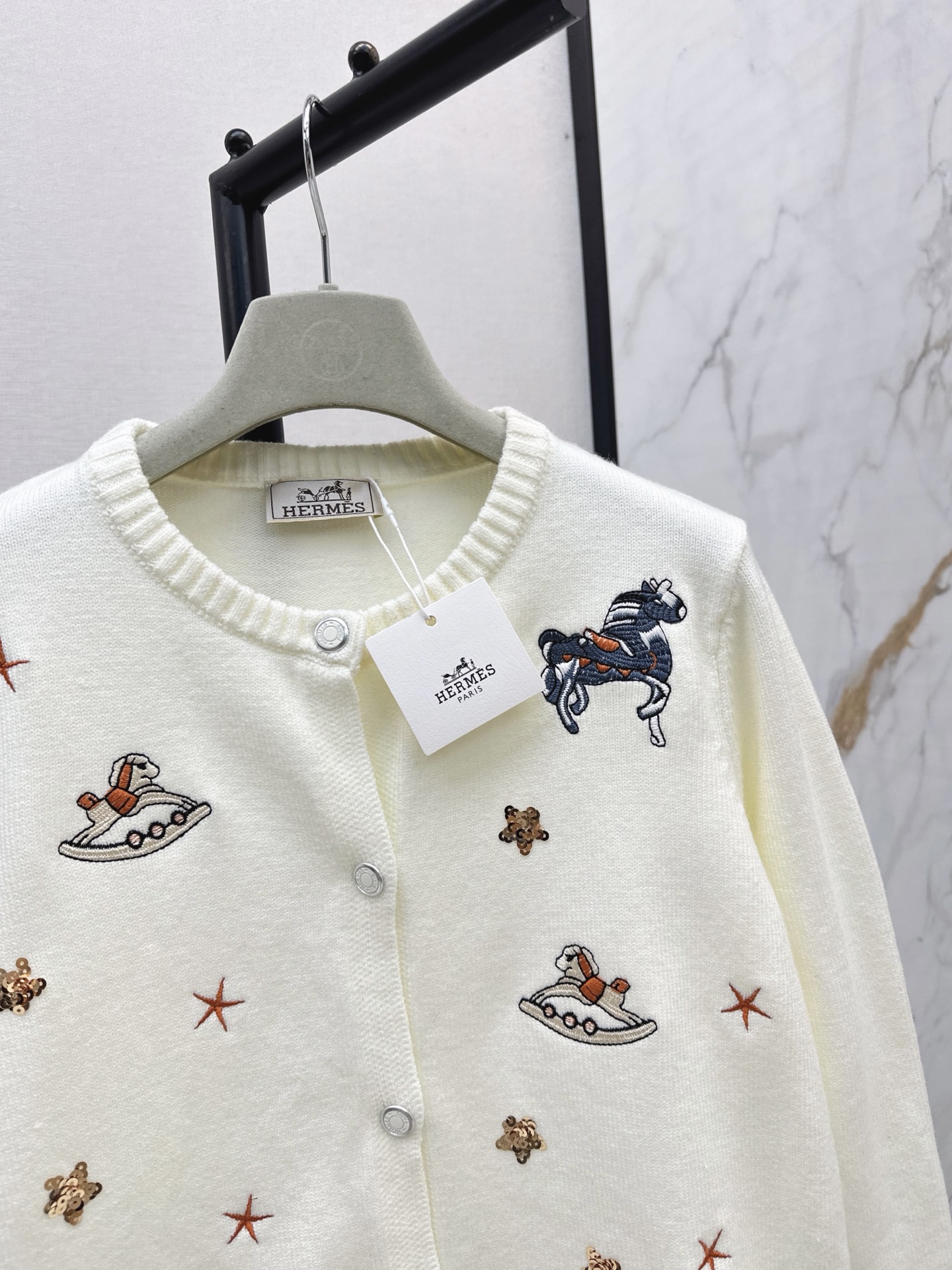 Her 26fw embroidery knit cardigan