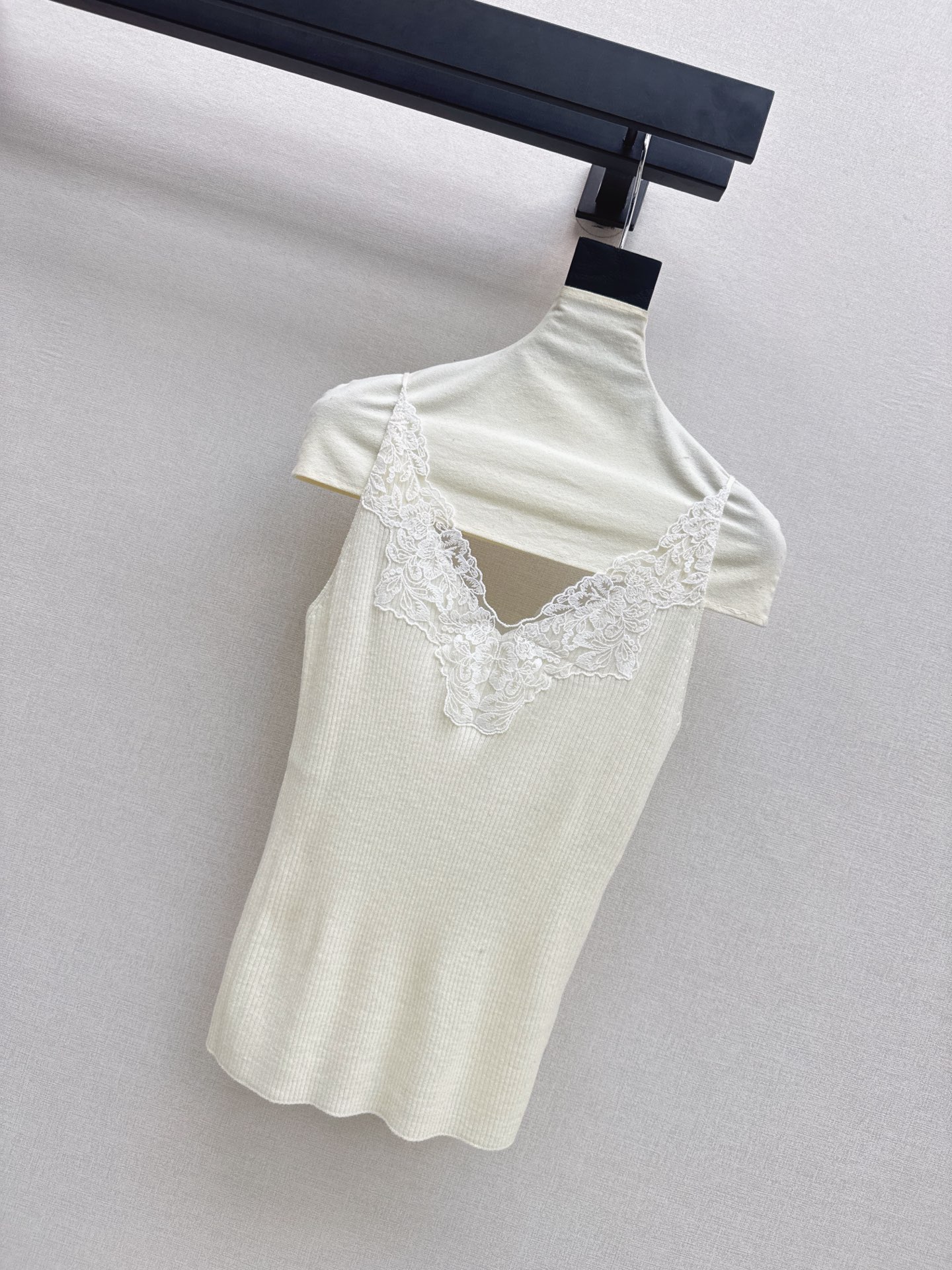 Sain 26fw lace camisole