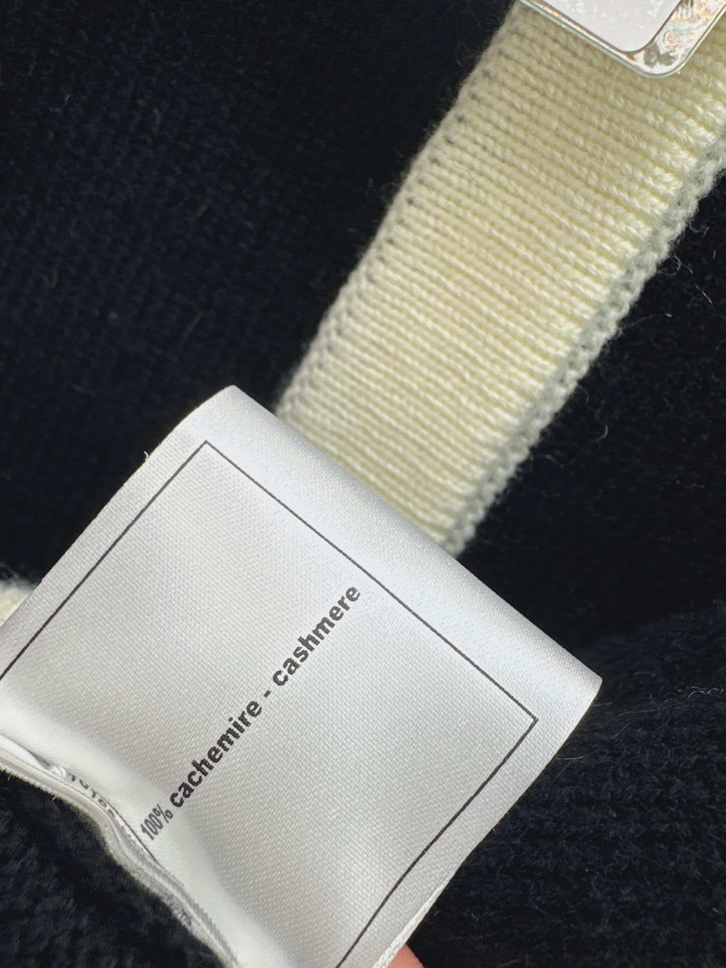 Chan 26fw cashmere knit cardigan