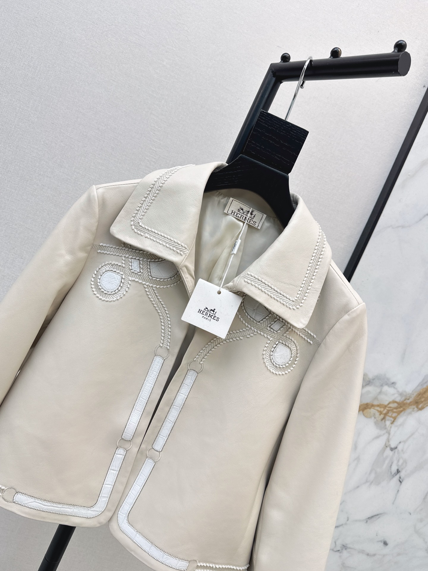 Her 26fw embroidery cropped leather jacket