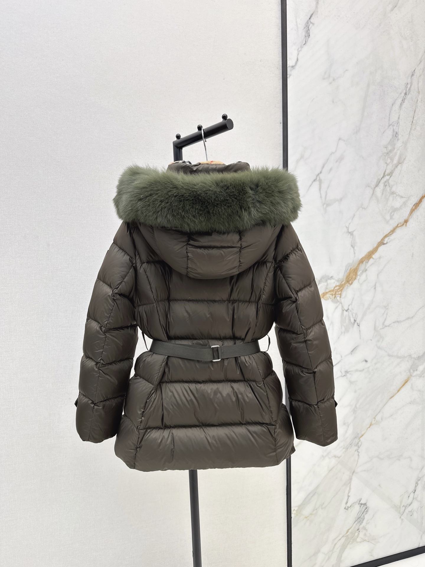 Bur 26fw Hooded Belted Down Jacket