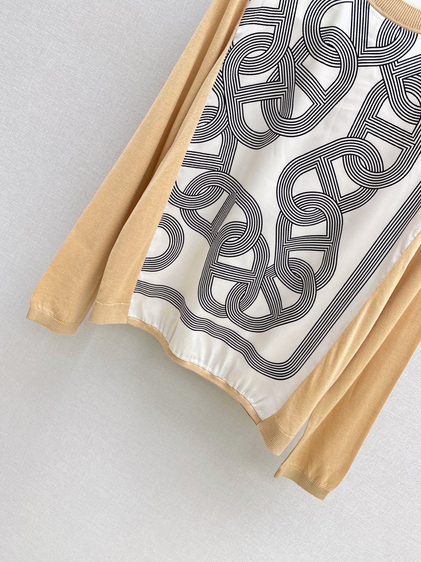 Her 26fw print knitwear