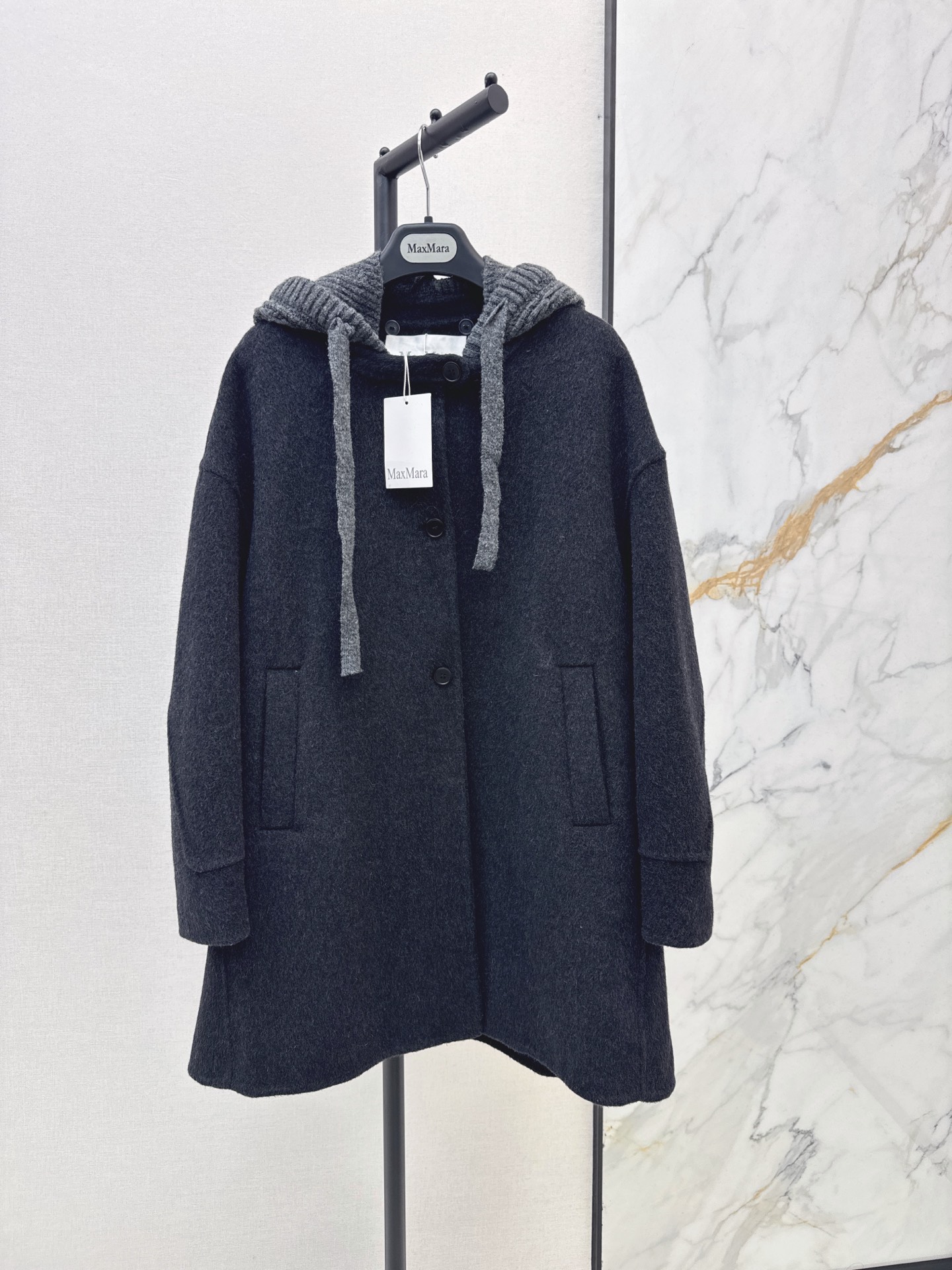 Max 26fw hooded overcoats