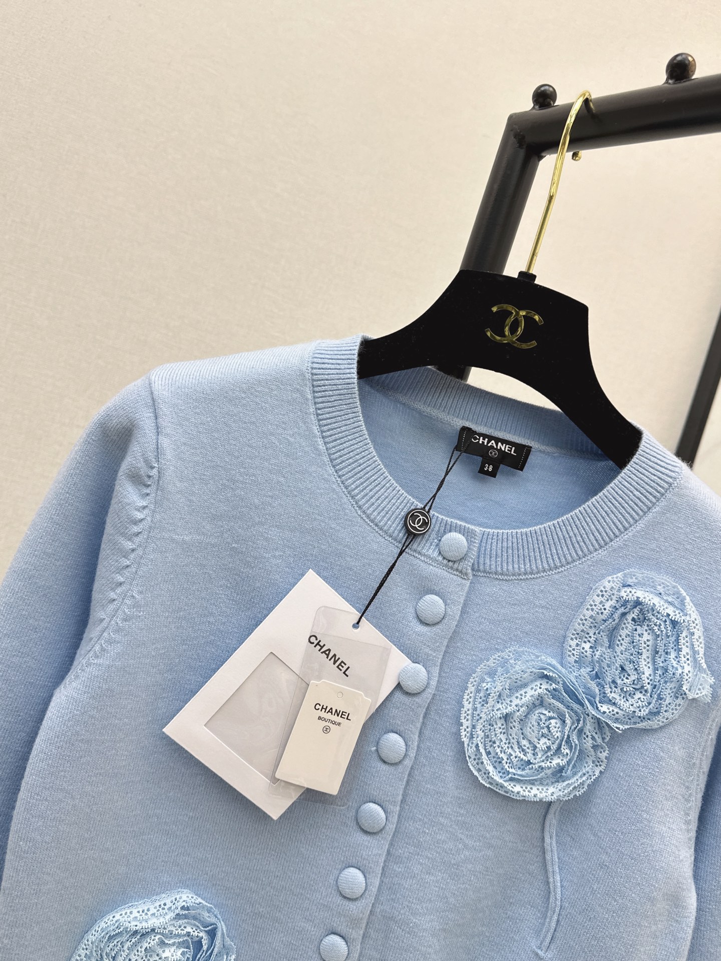 Chan 26fw 3d floarl knit cardigan