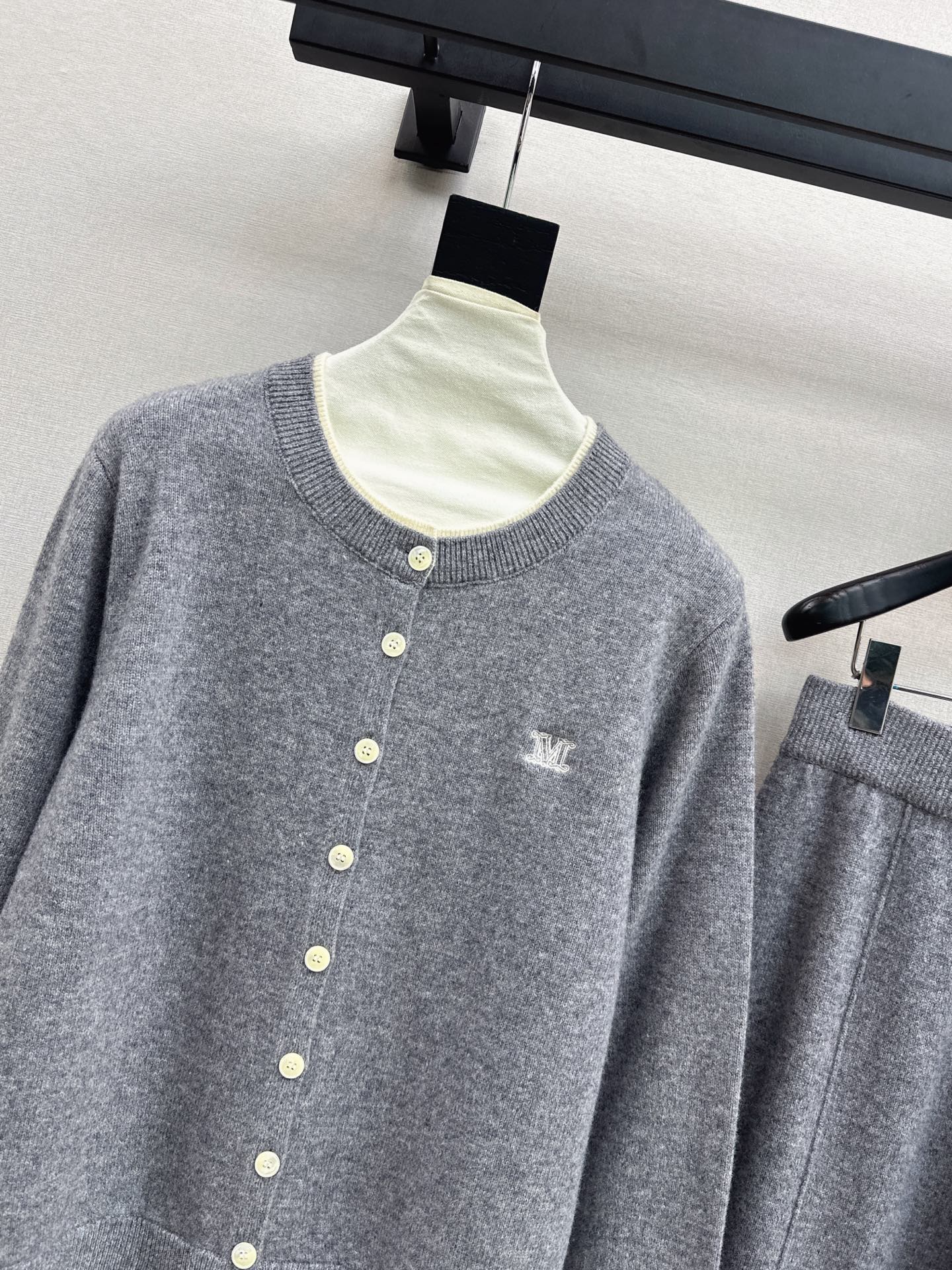 Max 26fw knit cardigan pants sets