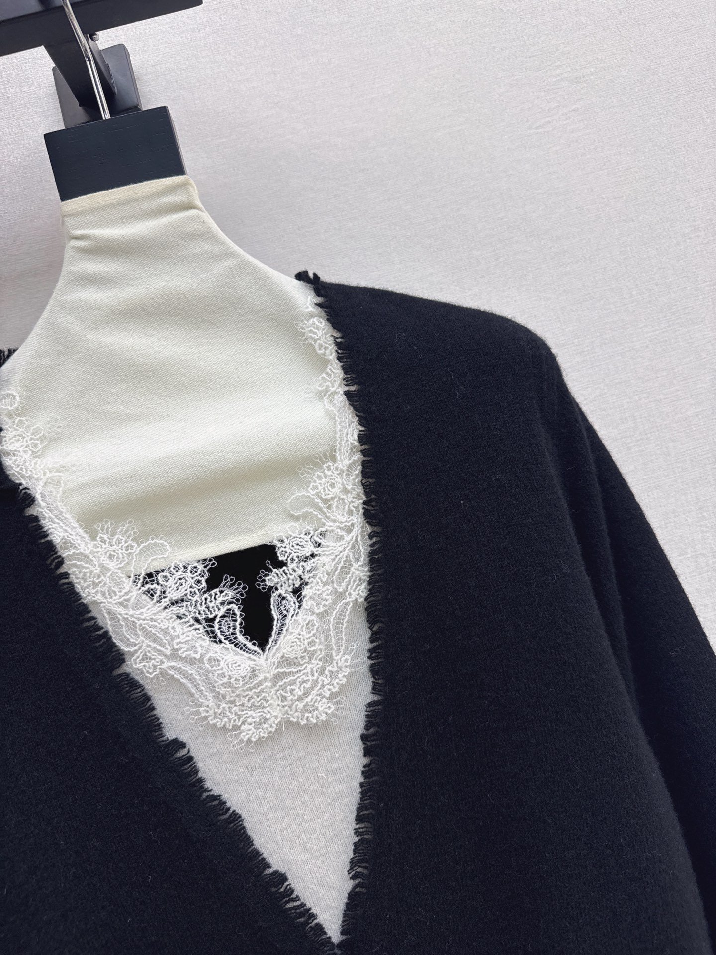 ES 26fw lace contract wool cardigan