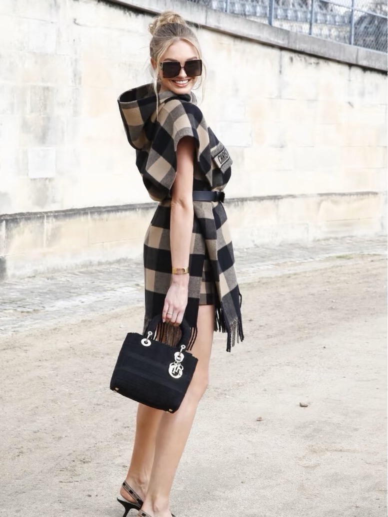 CD 26fw hooded belted cape