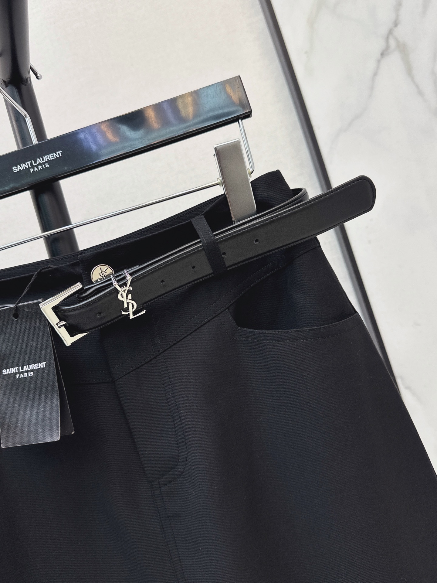 Sain 26fw belted skirt