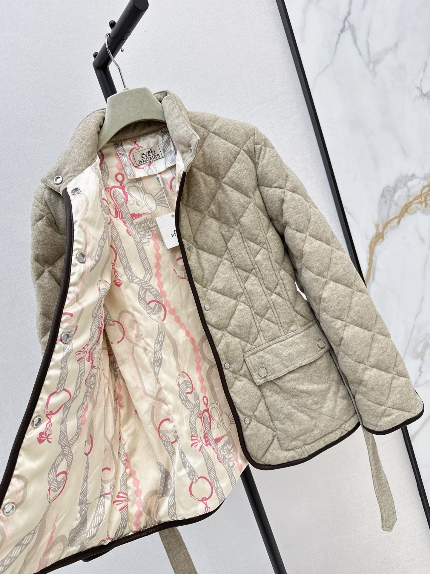 Her 26fw belted down  jacket