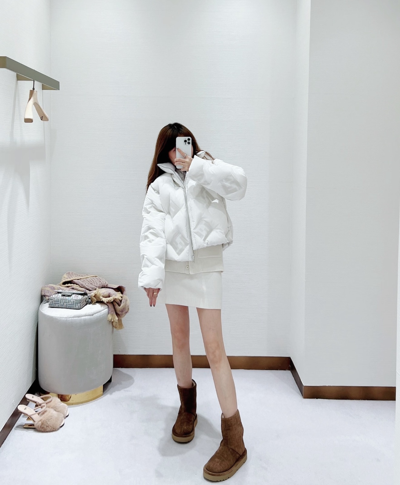 Fen 26fw down jacket