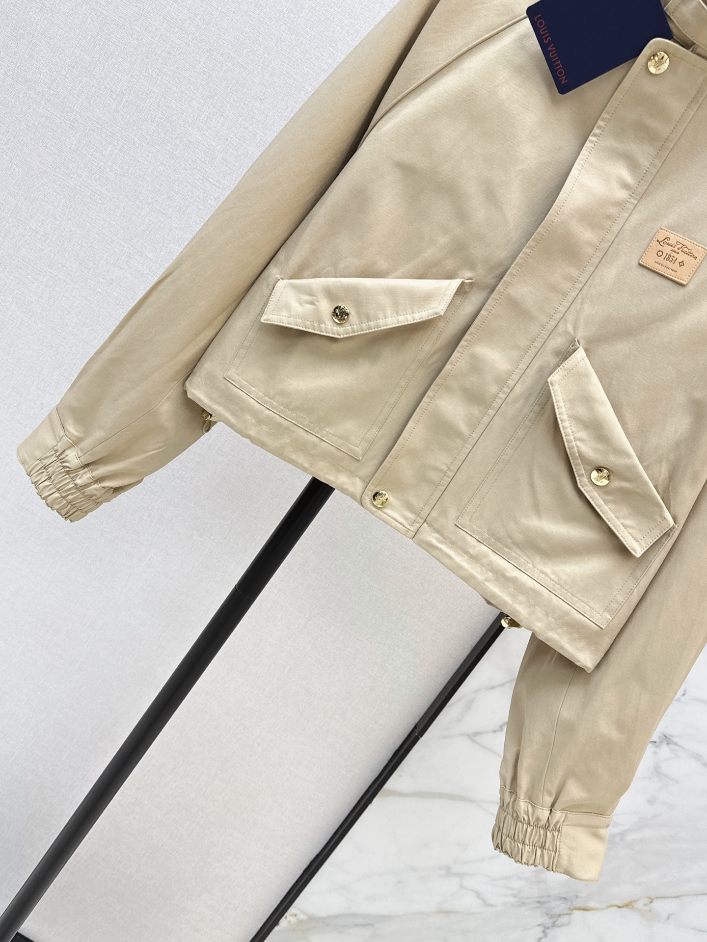 Loui 26fw stand collar jacket