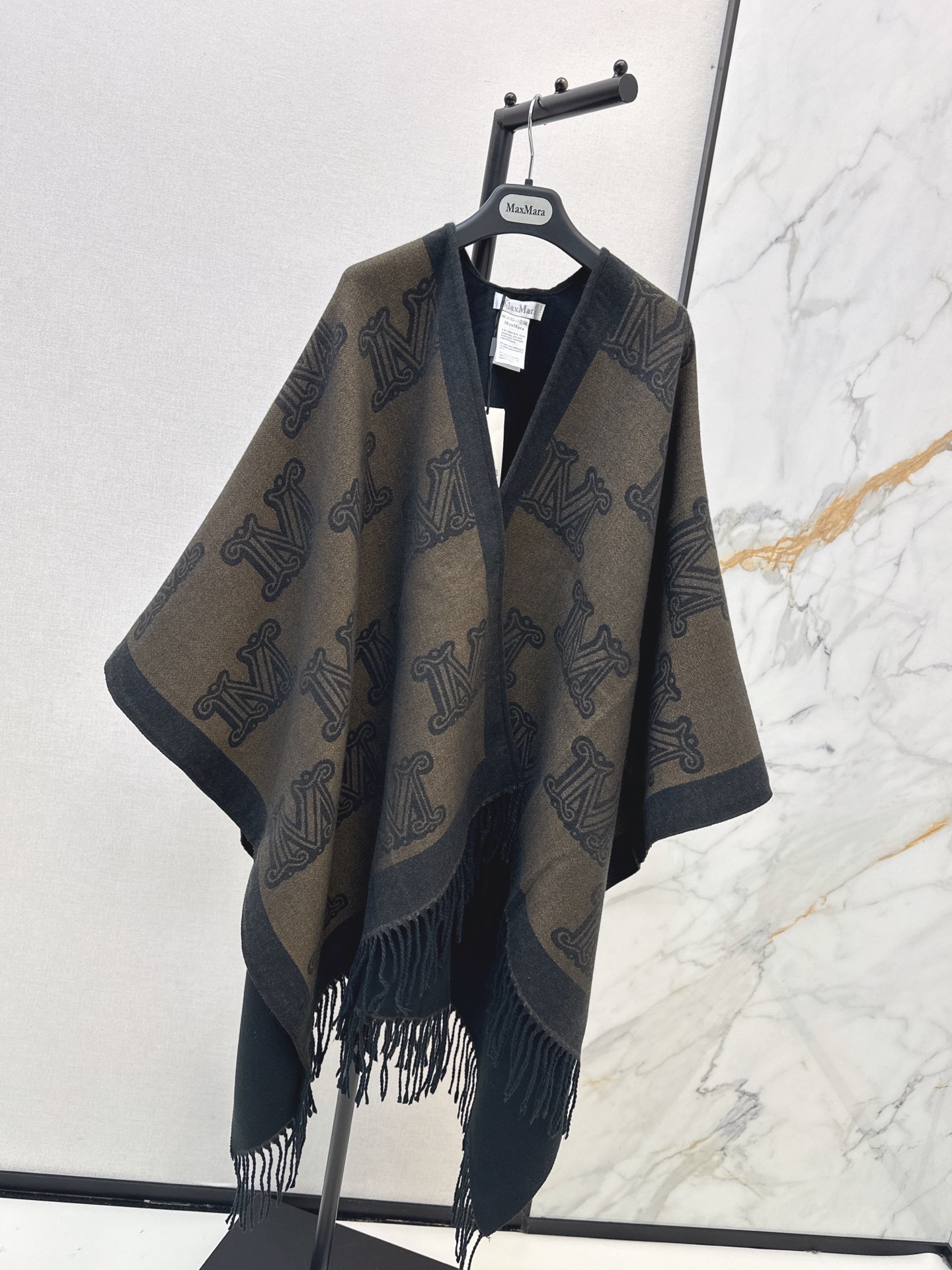 Max 26fw wool shawls