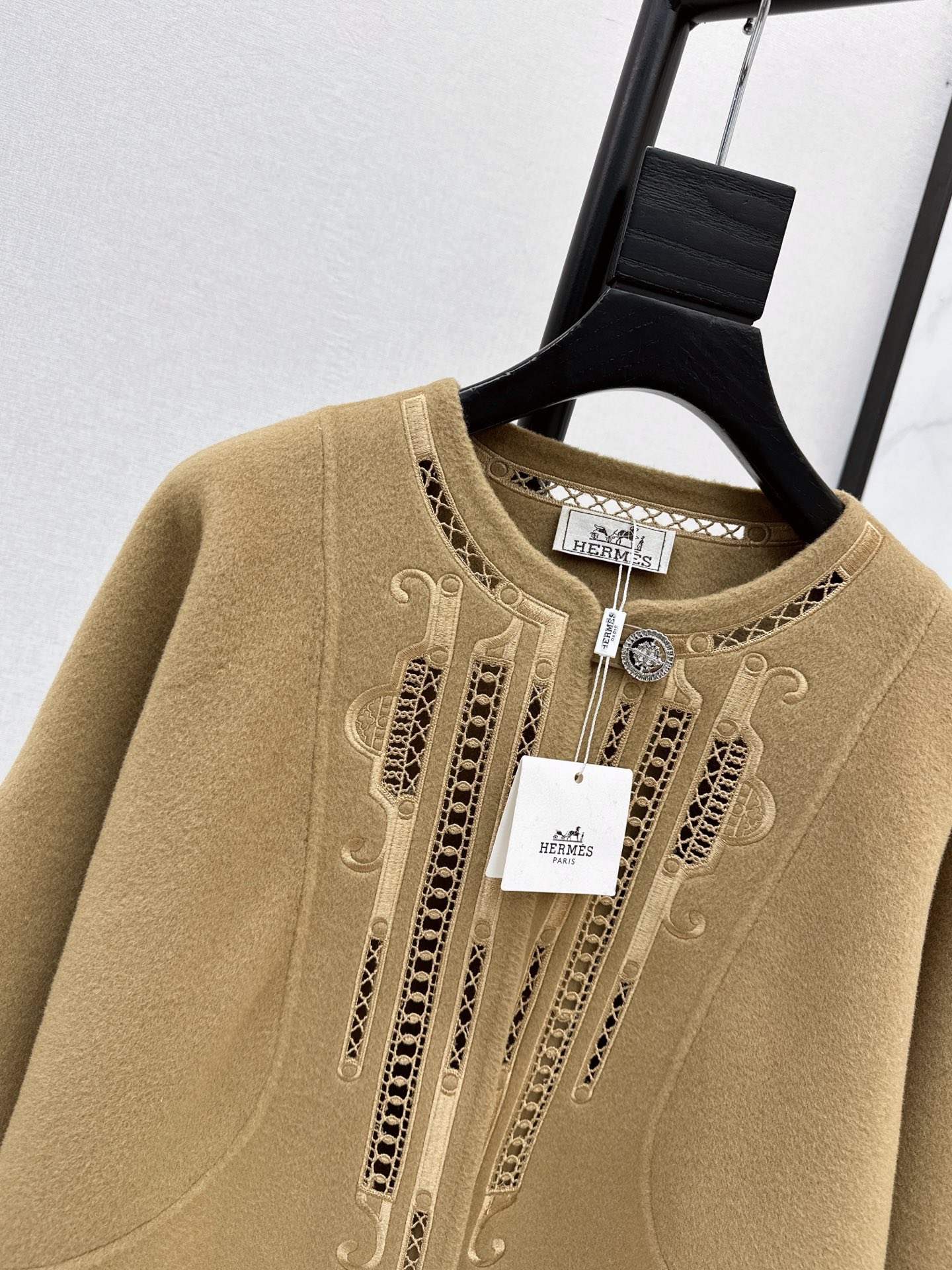 Her 26fw embroidery woolen jacket