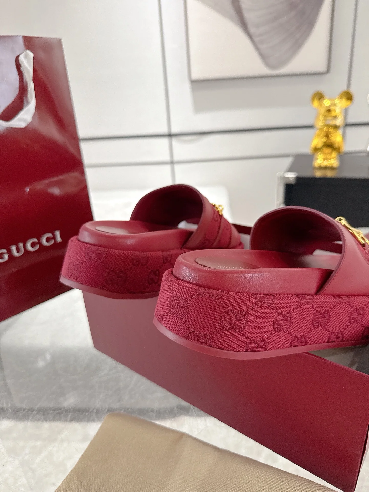 Gucc 25fw thick slippers
