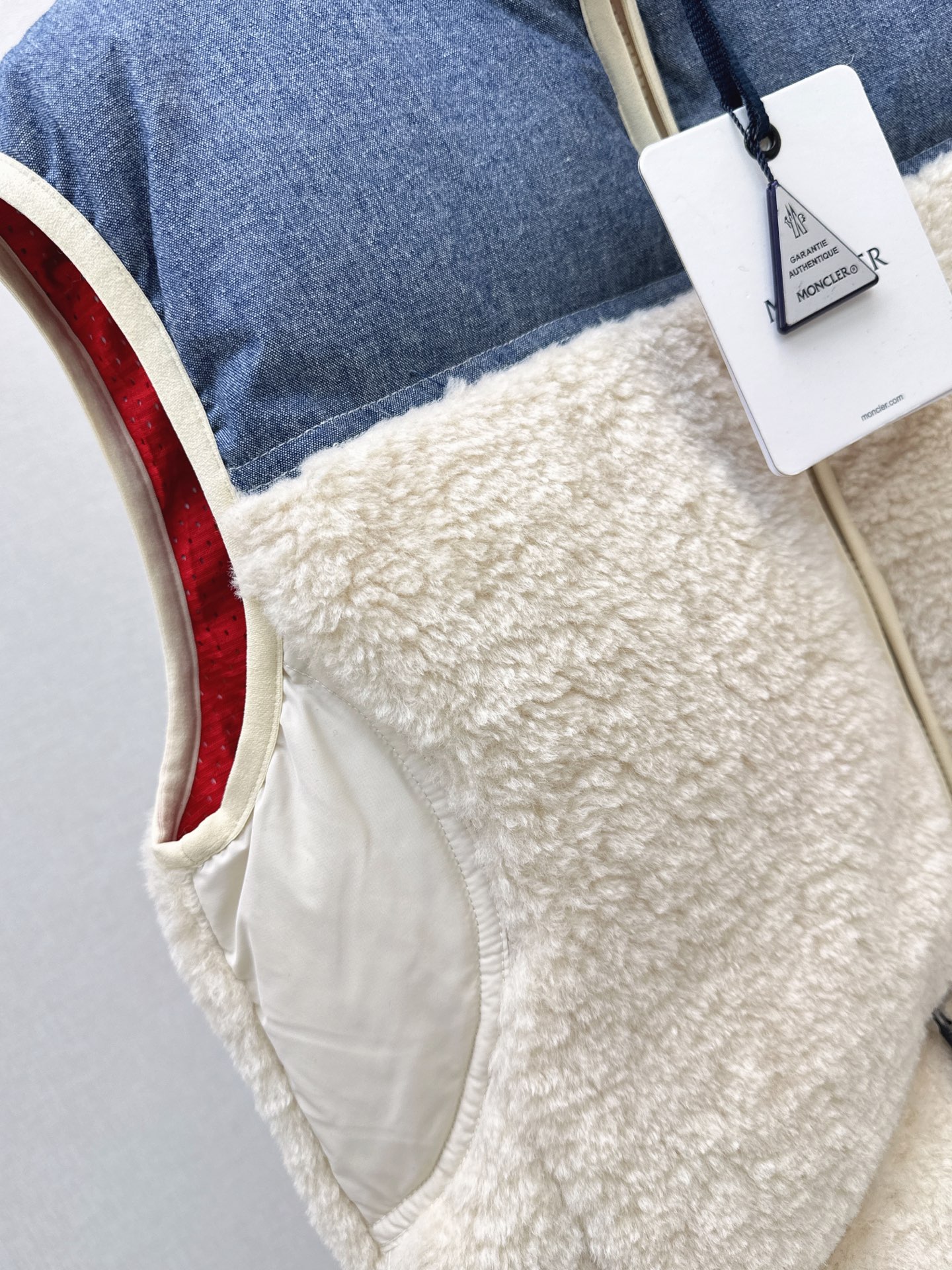Monc 26fw sherpa fleece down vest