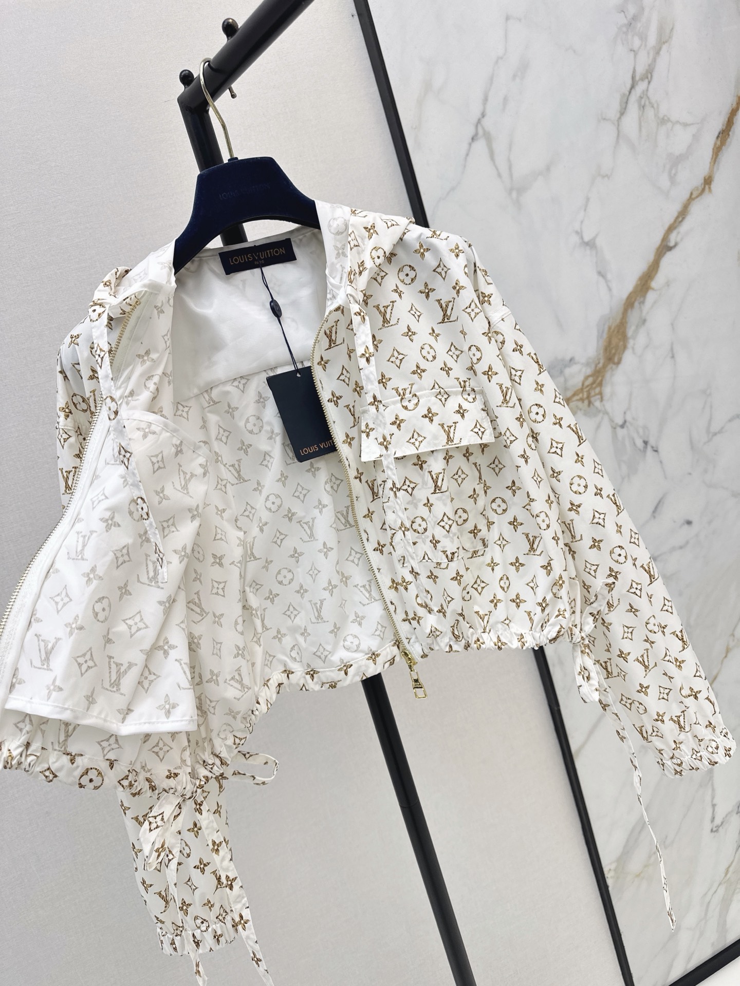 Loui 26fw print hooded jacket