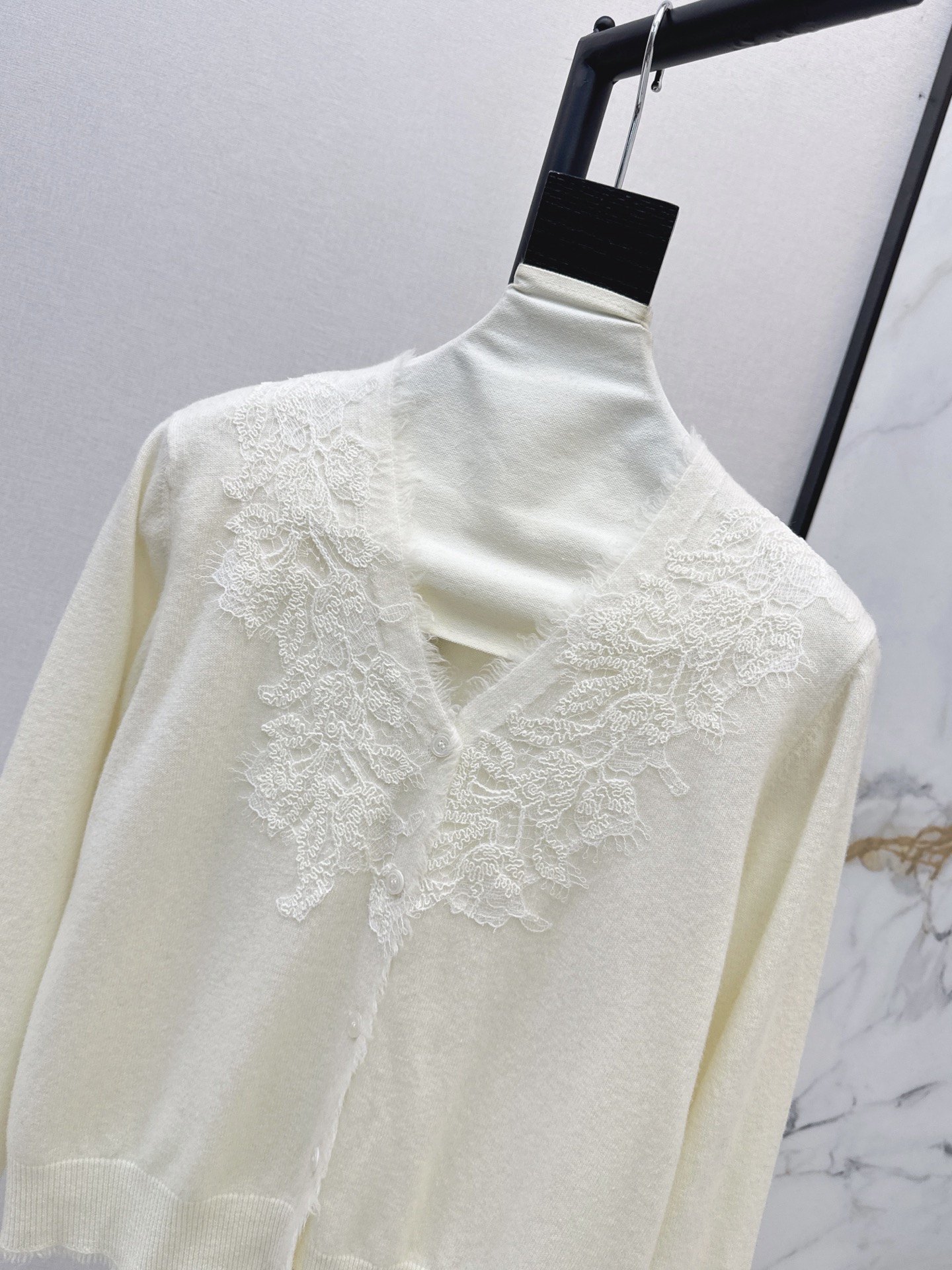 ES 26fw knit cardigan