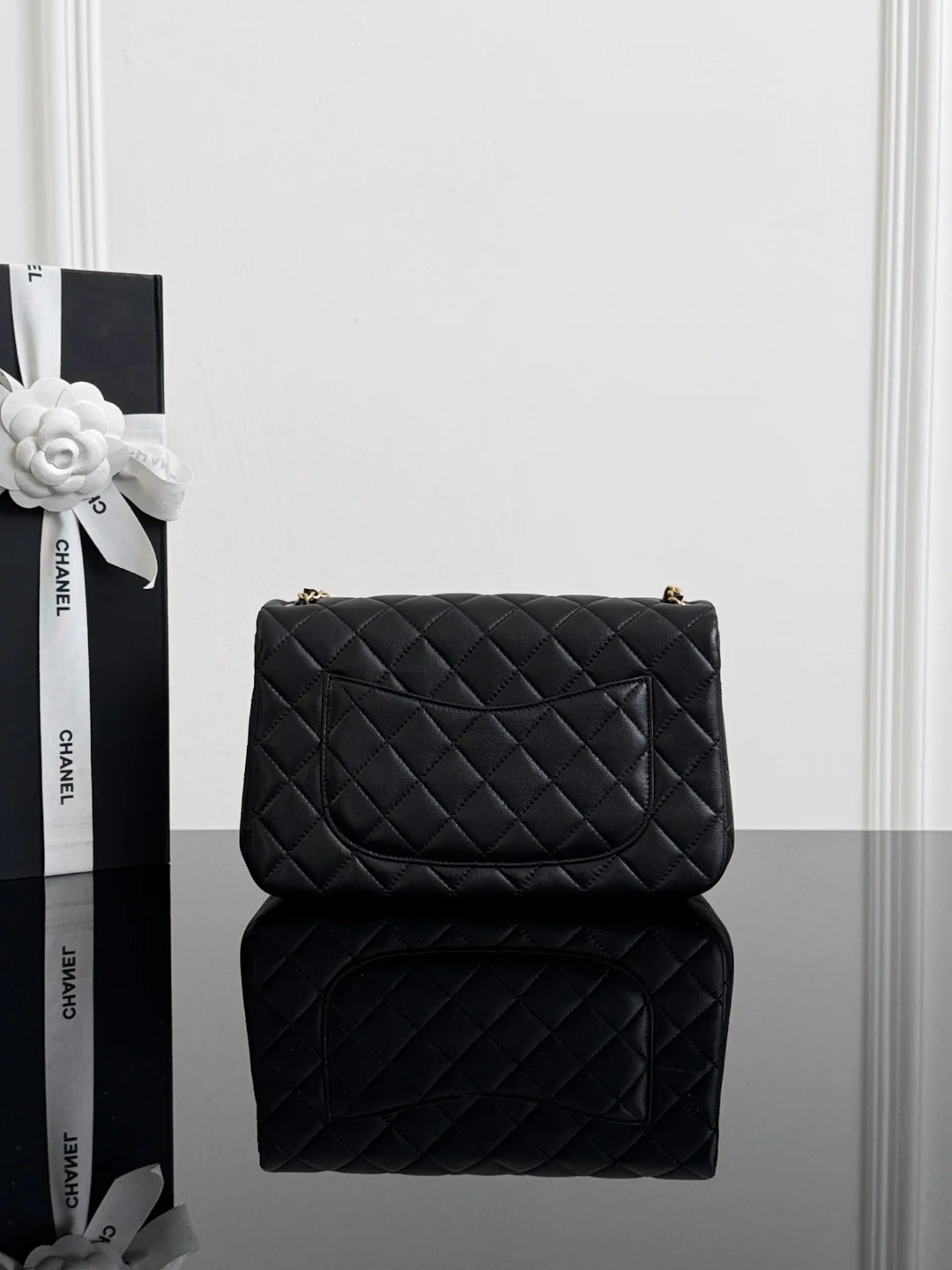 Chan 25B flap bag