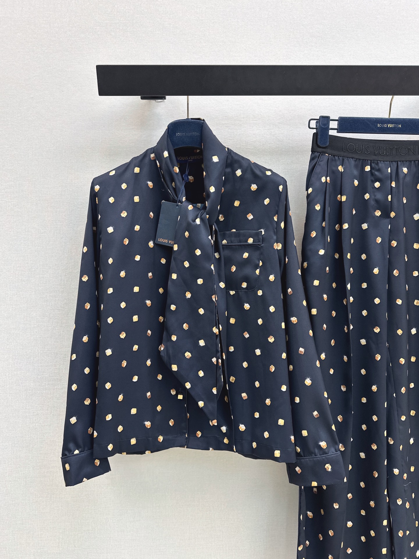 Loui 26ss ribbon shirt pants sets