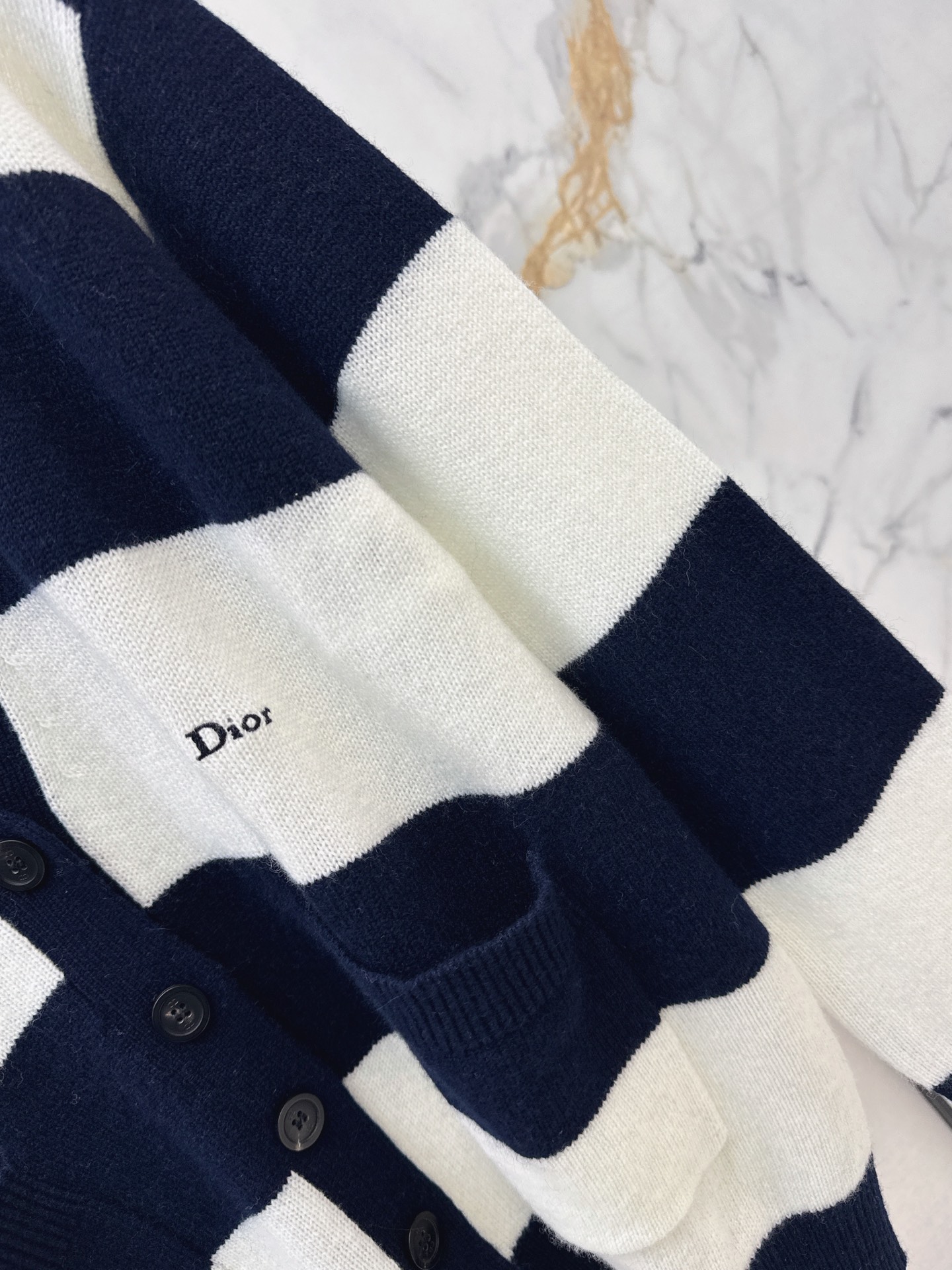 CD 26fw stripe cashmere cardigan
