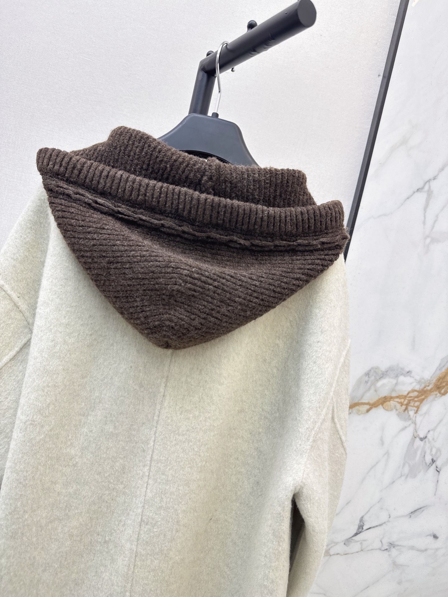Max 26fw hooded overcoats