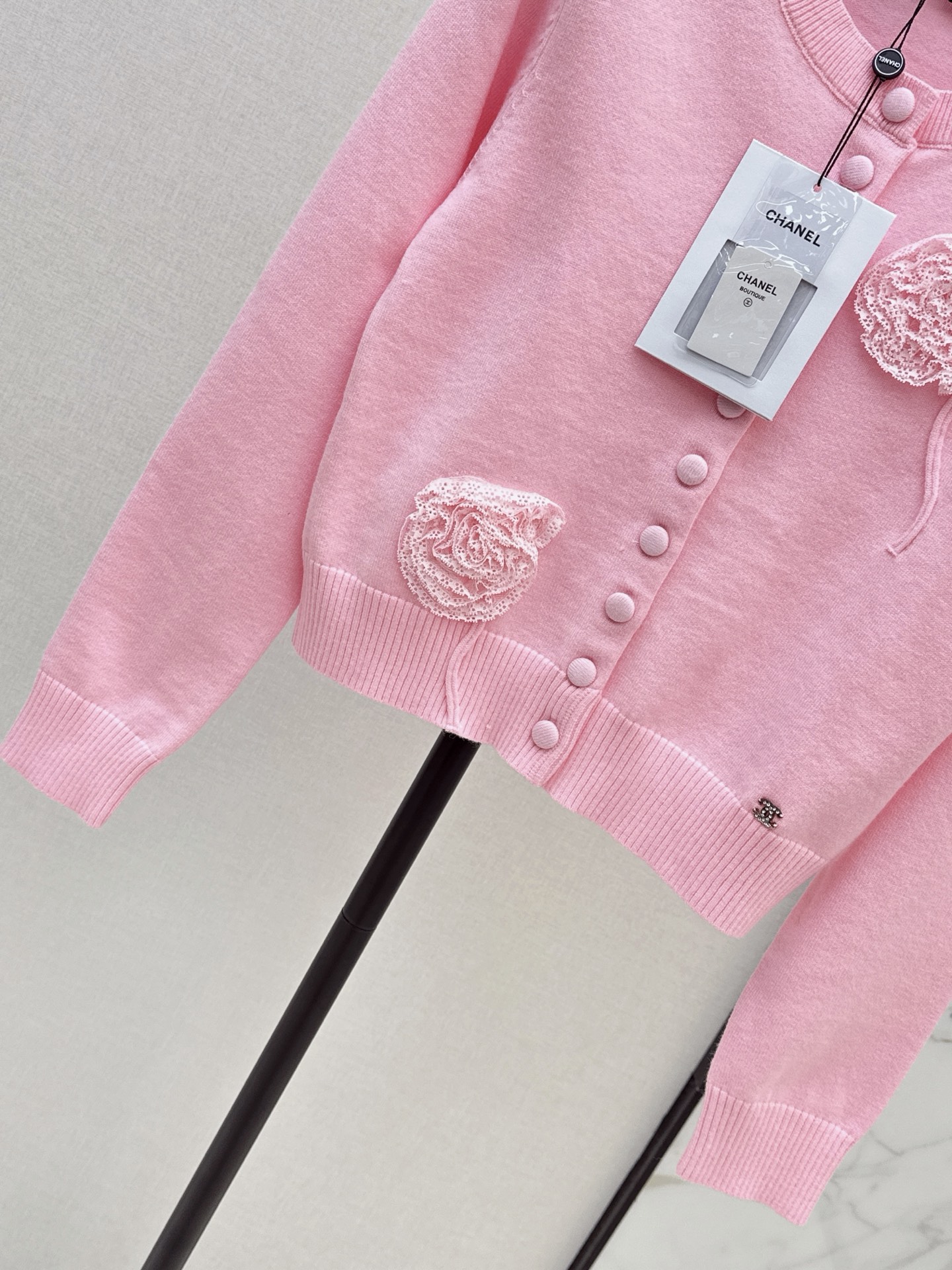 Chan 26fw 3d floarl knit cardigan