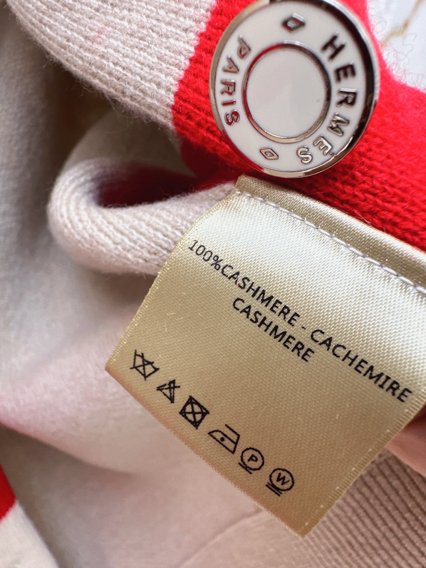 Her 26fw knit jacket