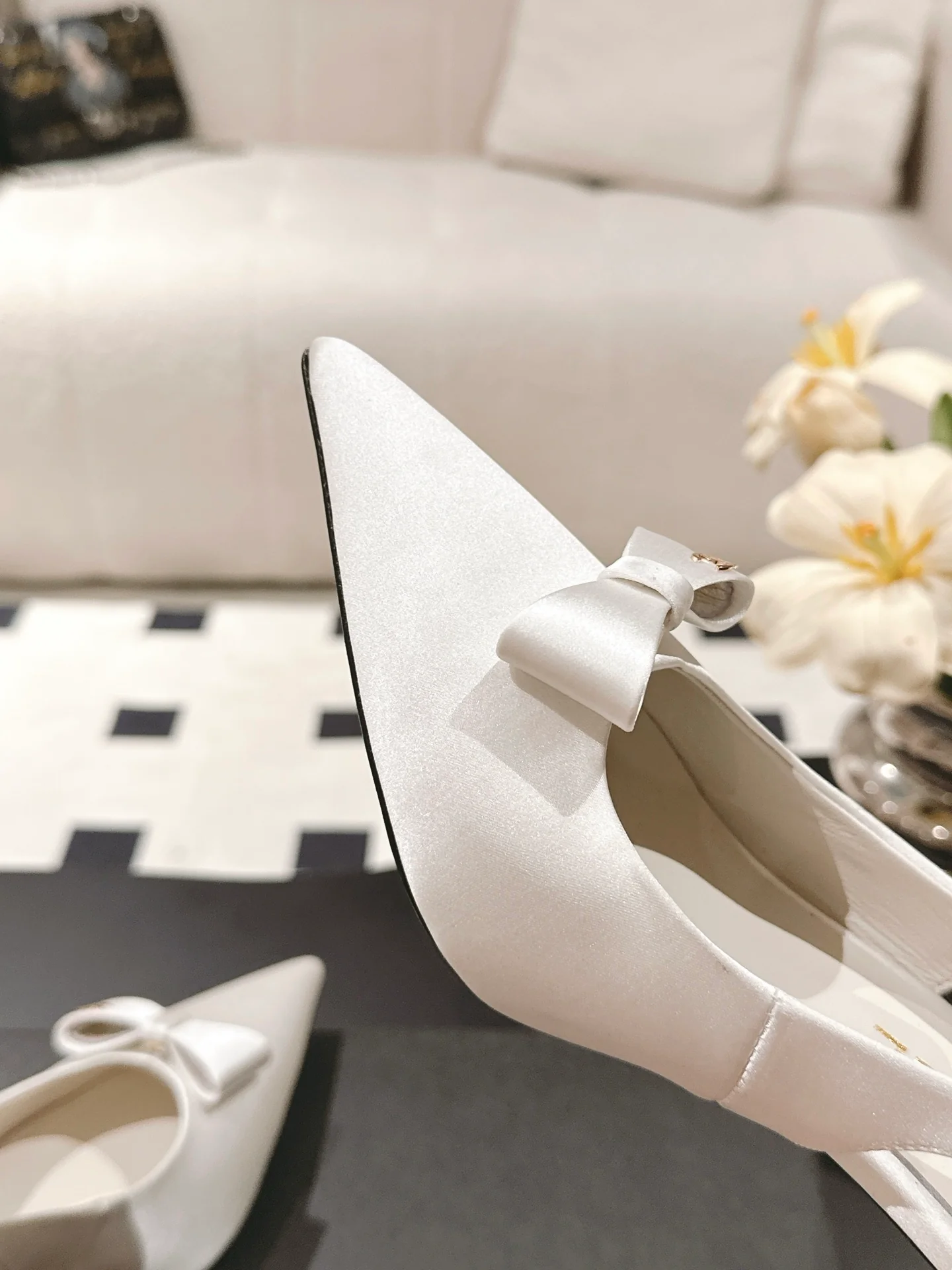 Chan 25fw slingback heels