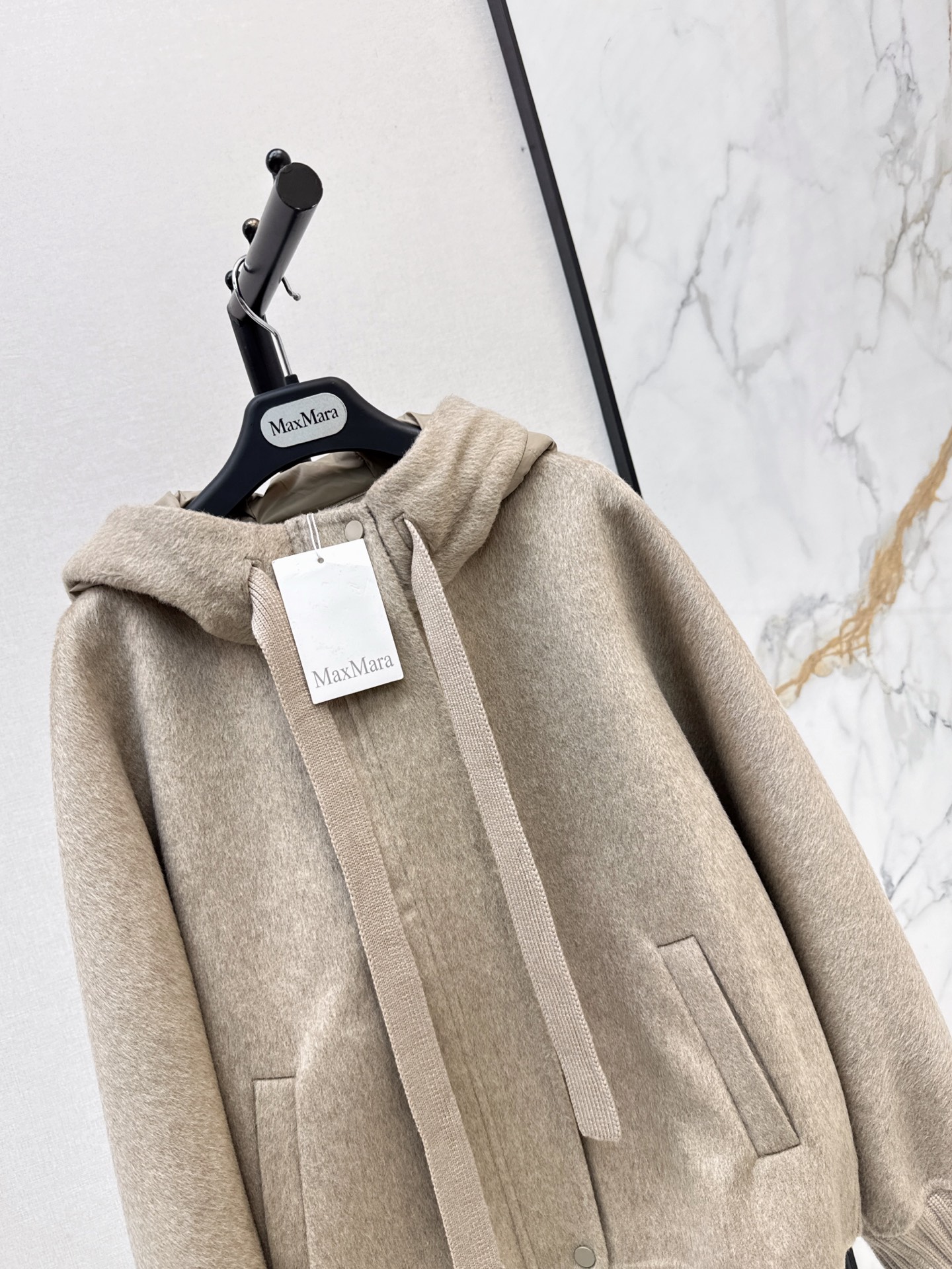 Max 26fw wool contract hooded down jacket