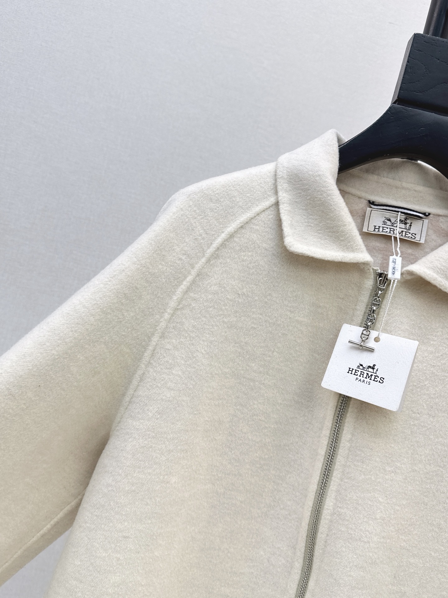 Her 26fw cashmere zip-up overcoats