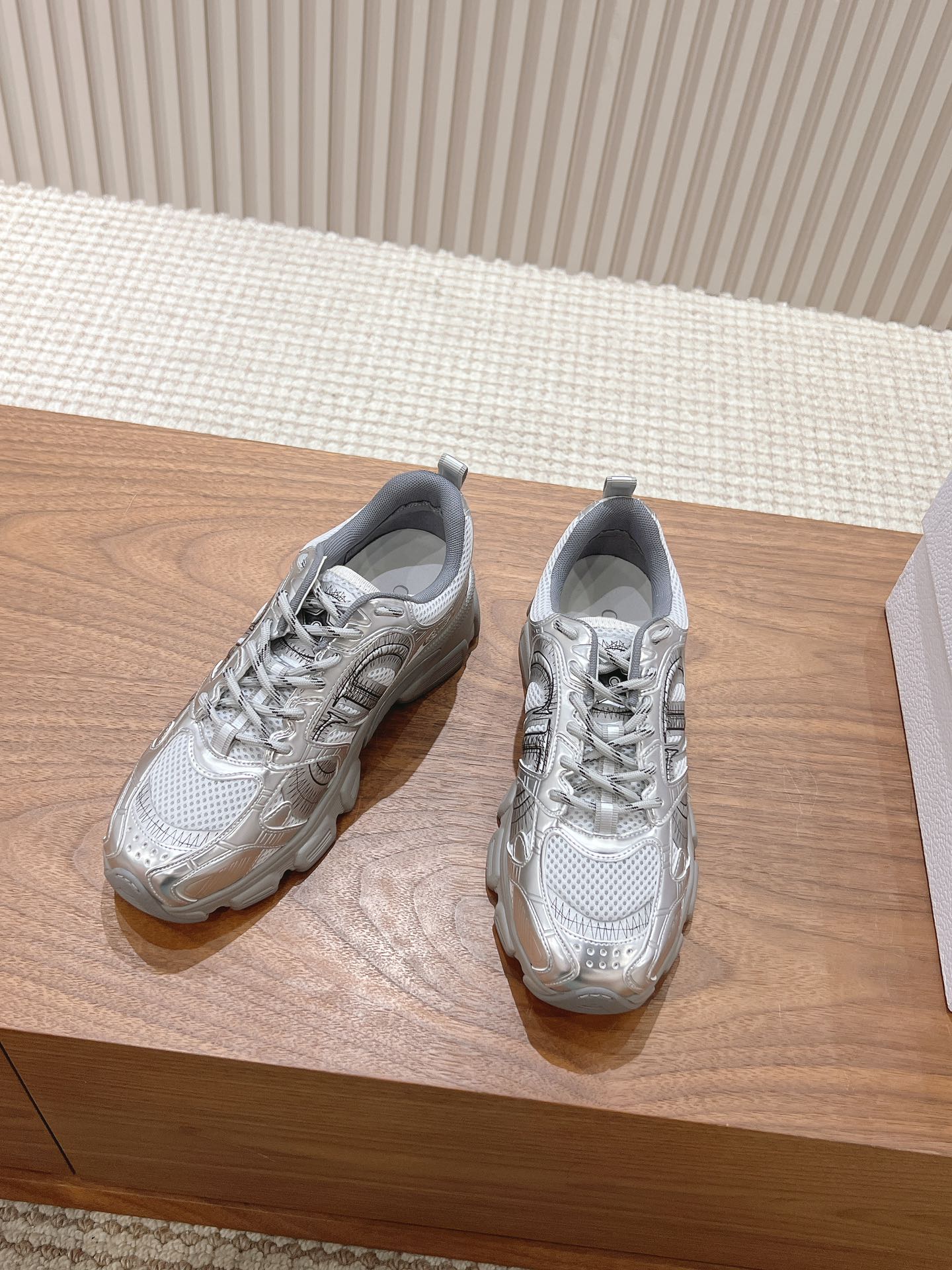 D chrono sneaker
