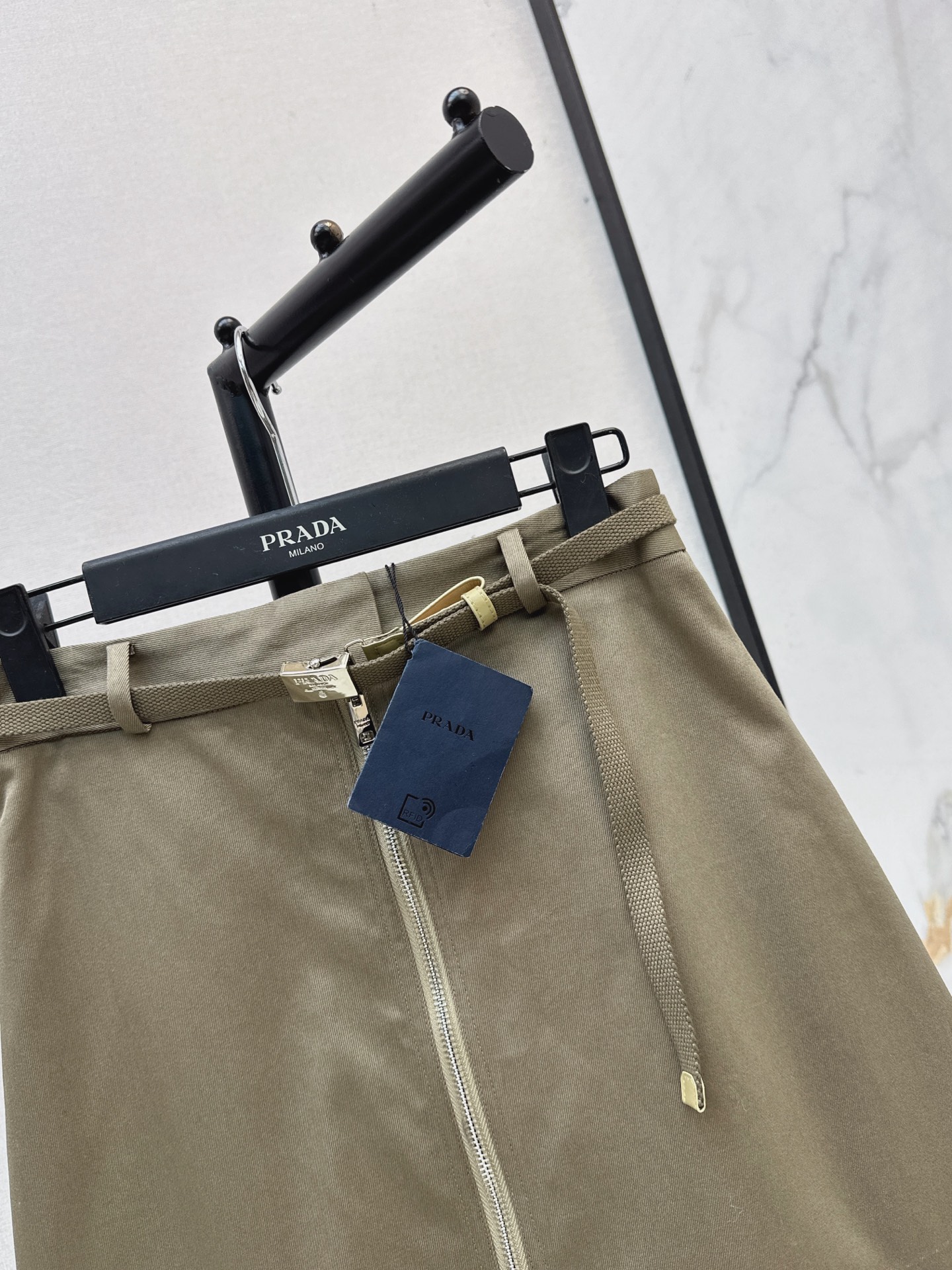 Pra 26fw zipper mini skirt