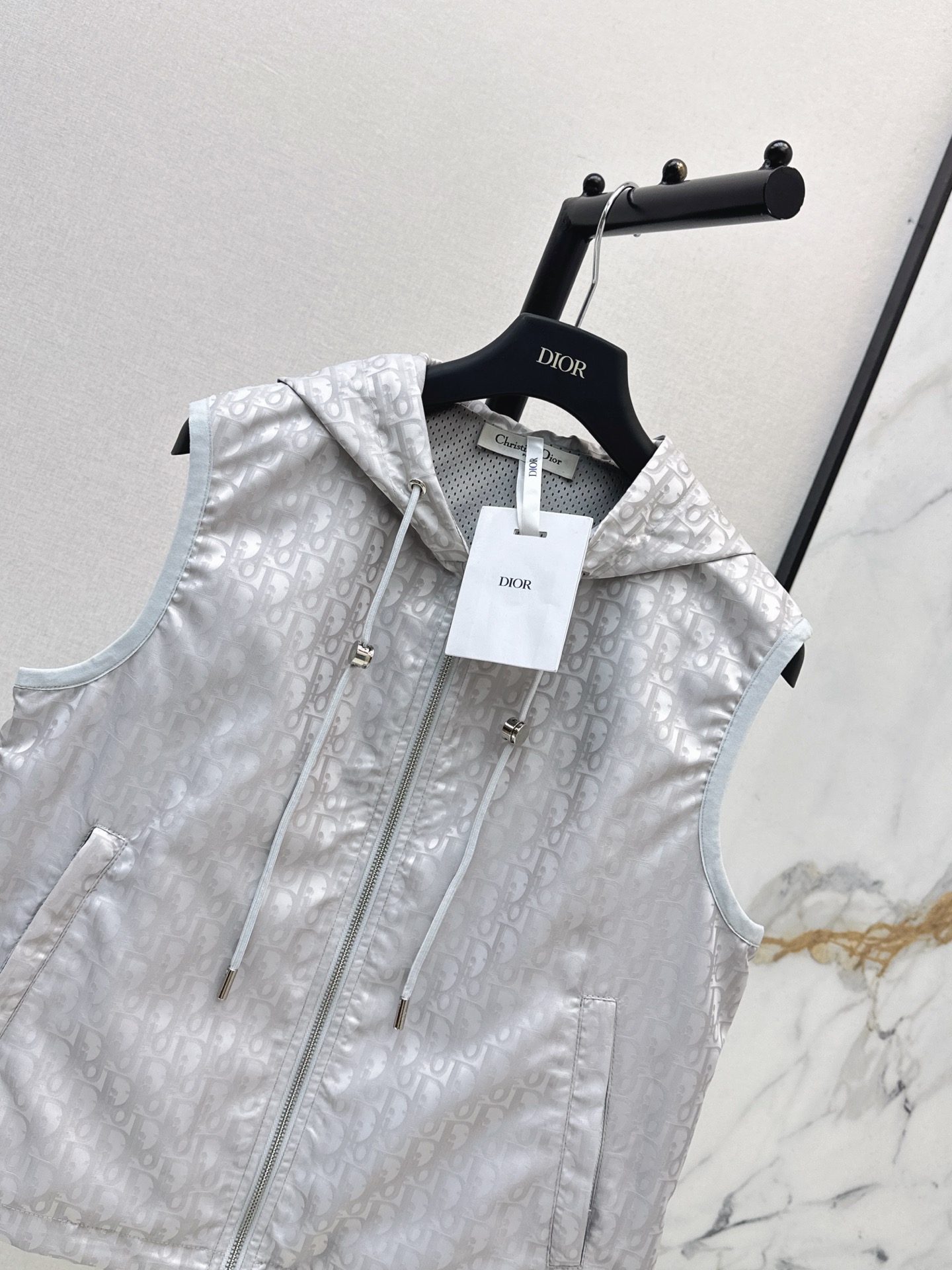 CD 26fw hooded vest jacket