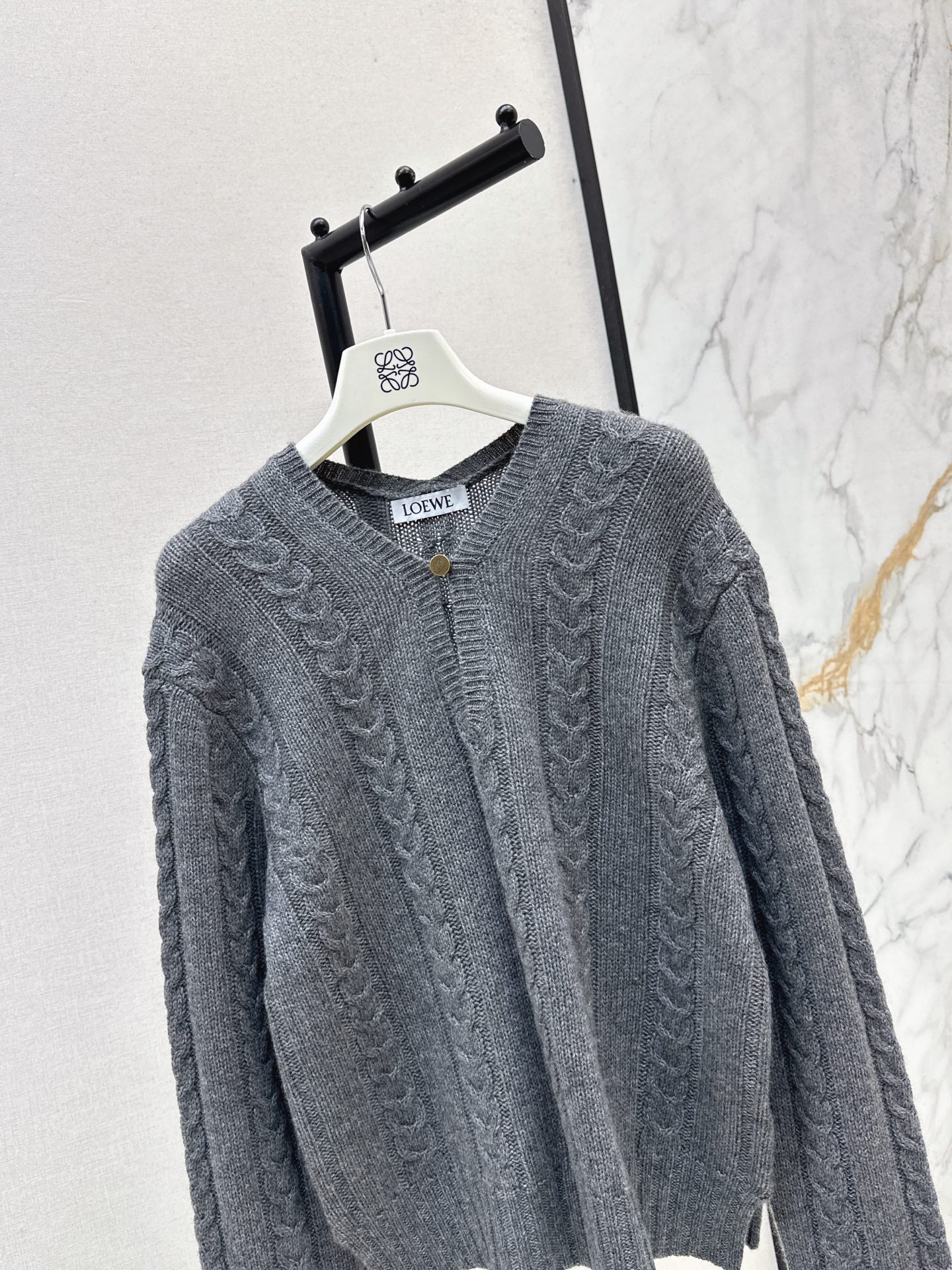 Loe 26fw cashmere sweater