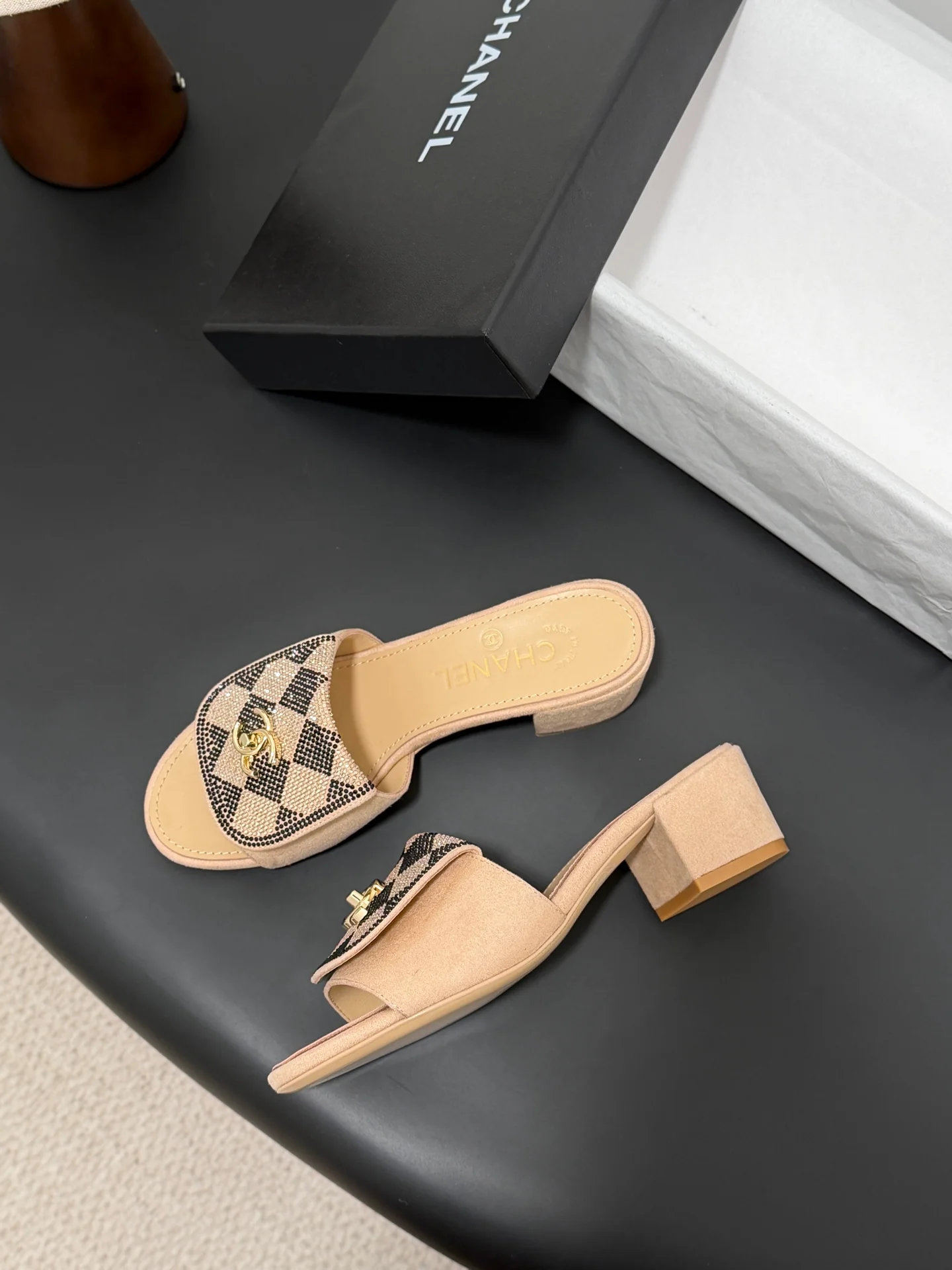Chan 26ss rhinestone-embellished chunky sandals