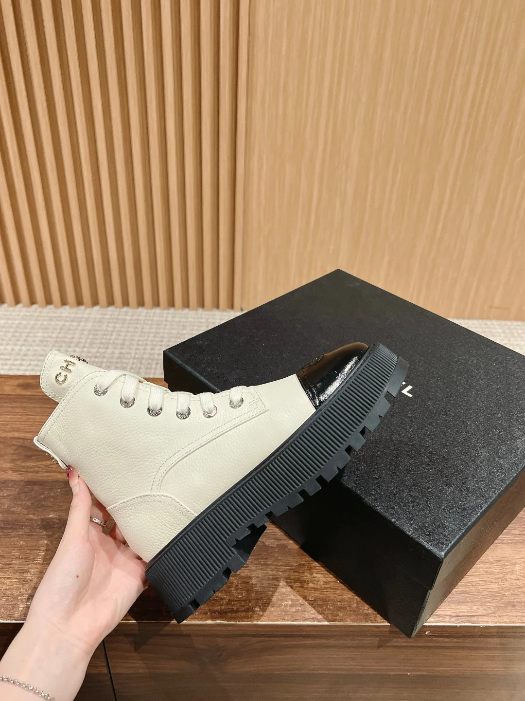 Chan 25fw ankle boots