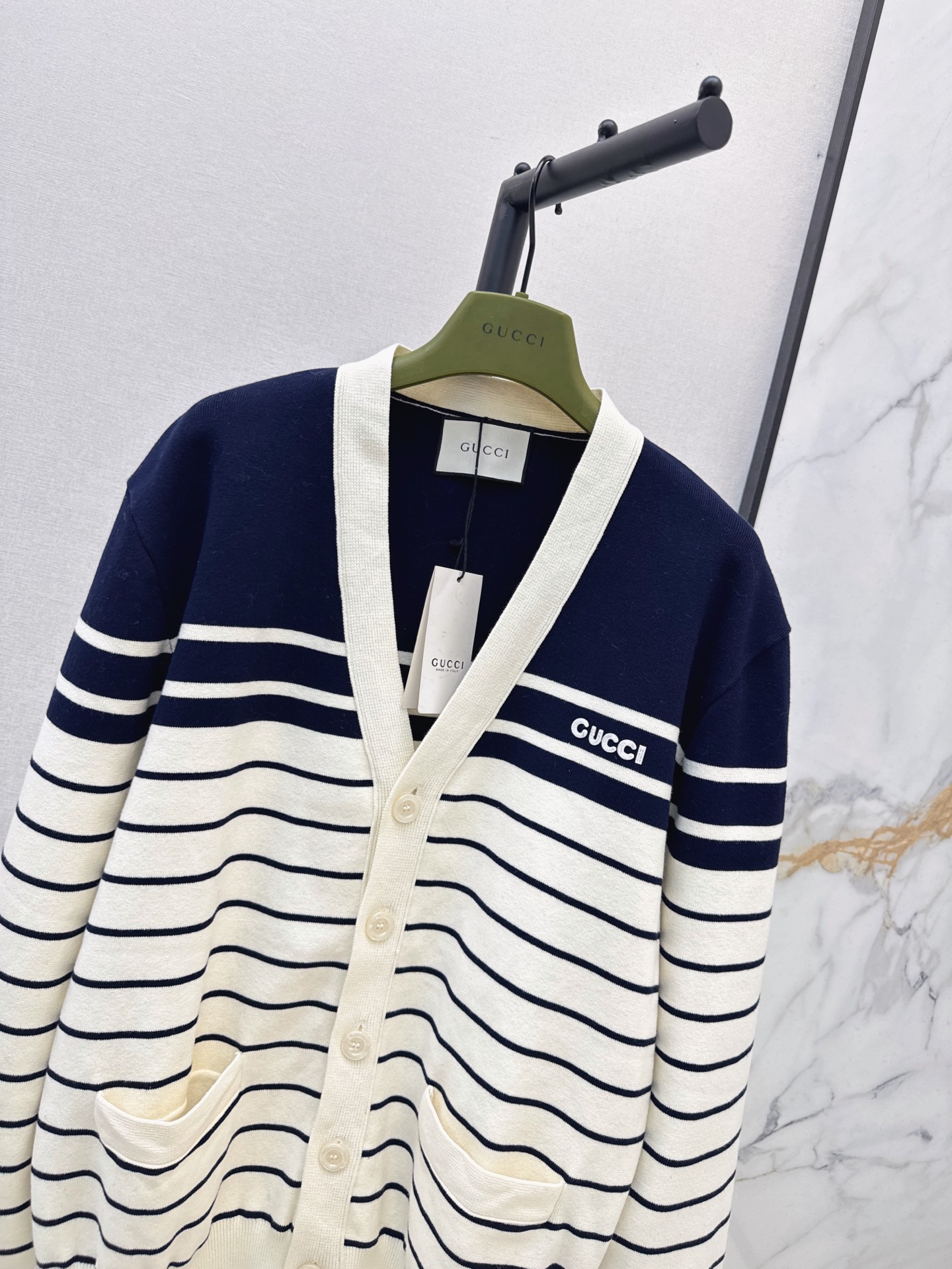 Guc 26fw stripe knit cardigan