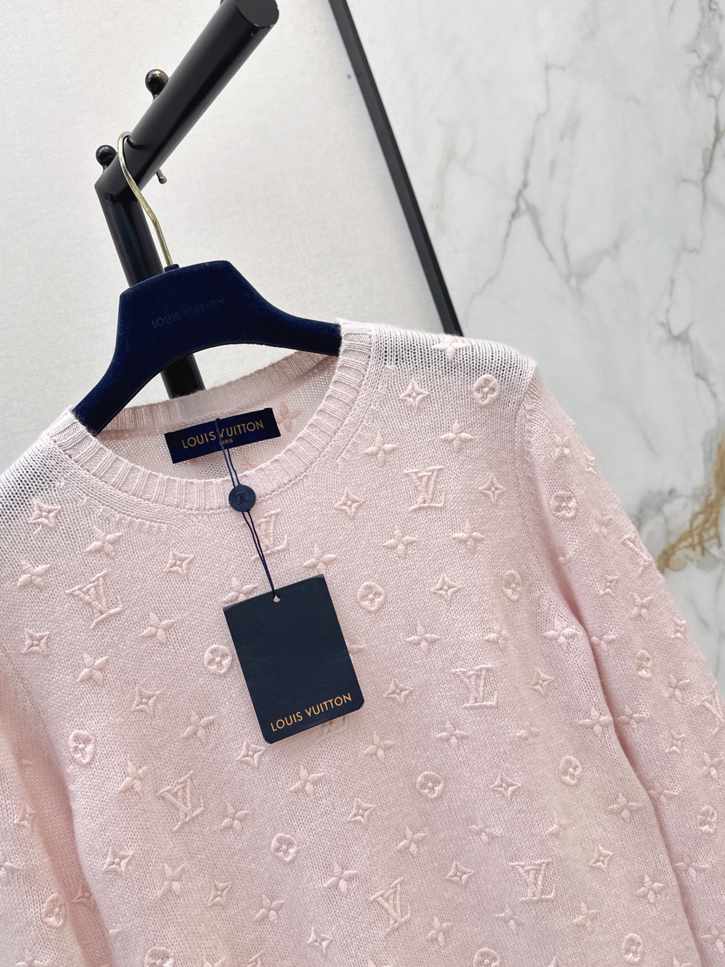 Loui 26fw cashmere sweater