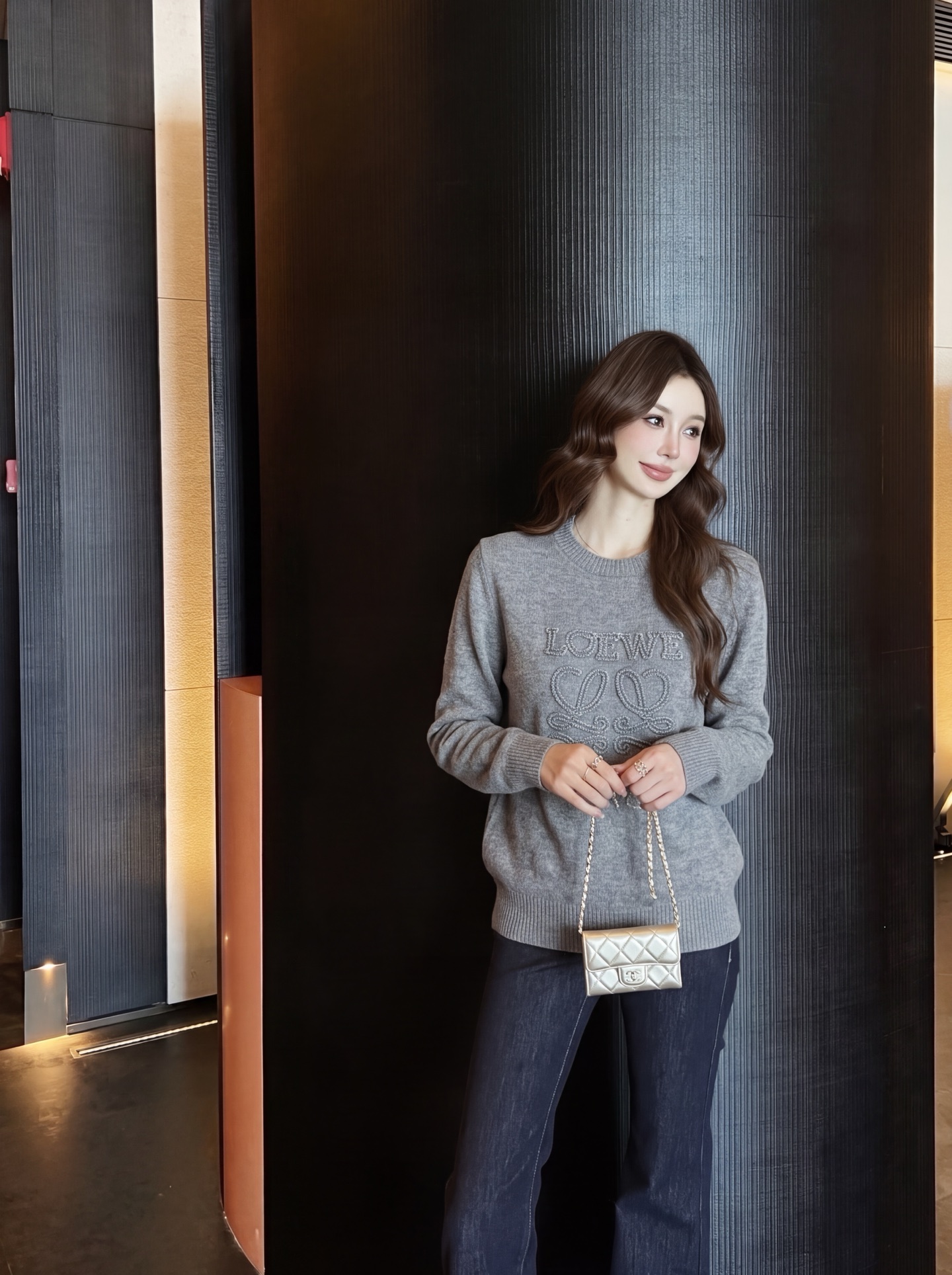 Loe 26fw embroidery sweater