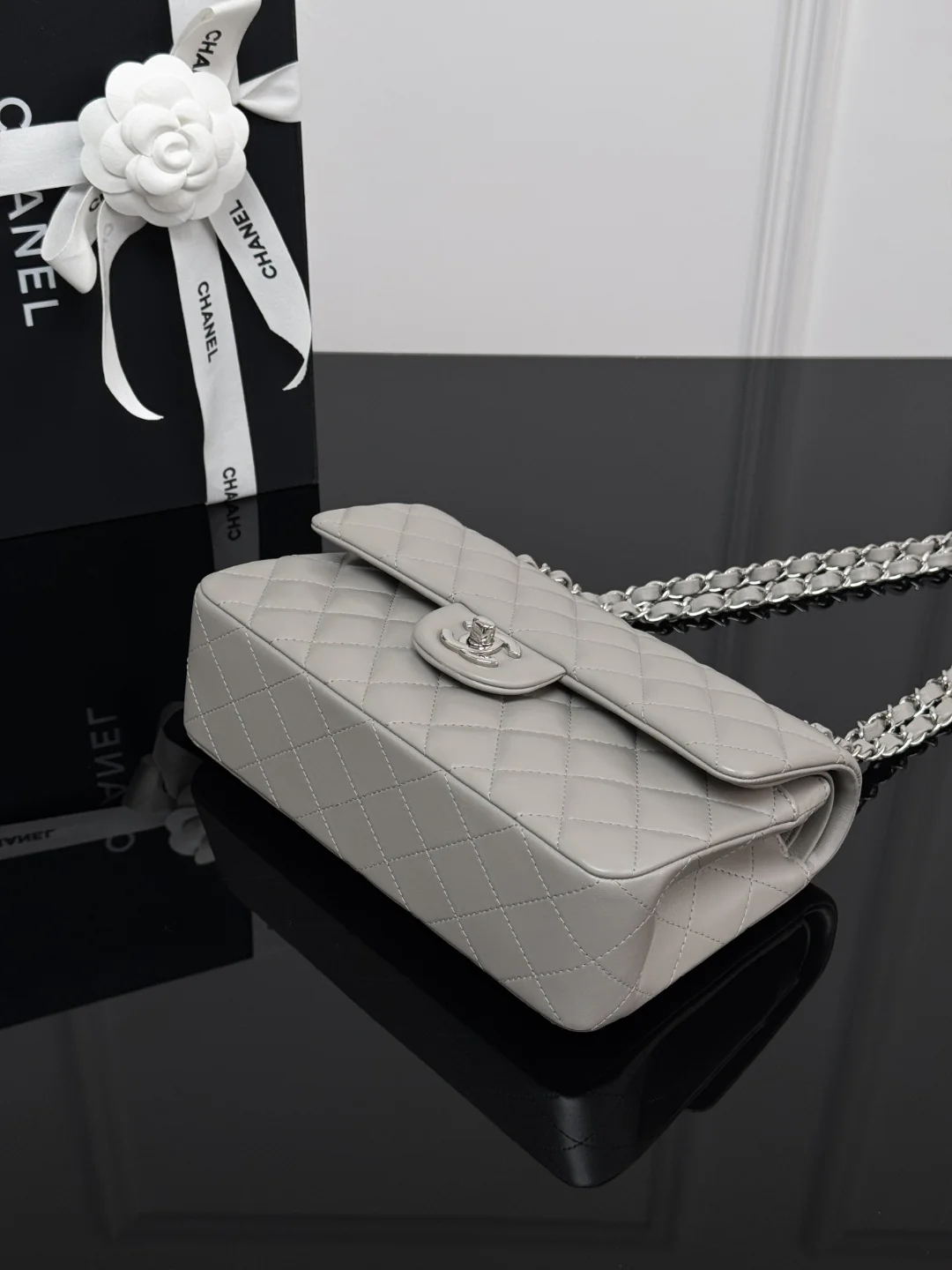 Chan cf23 chain shoulder bag