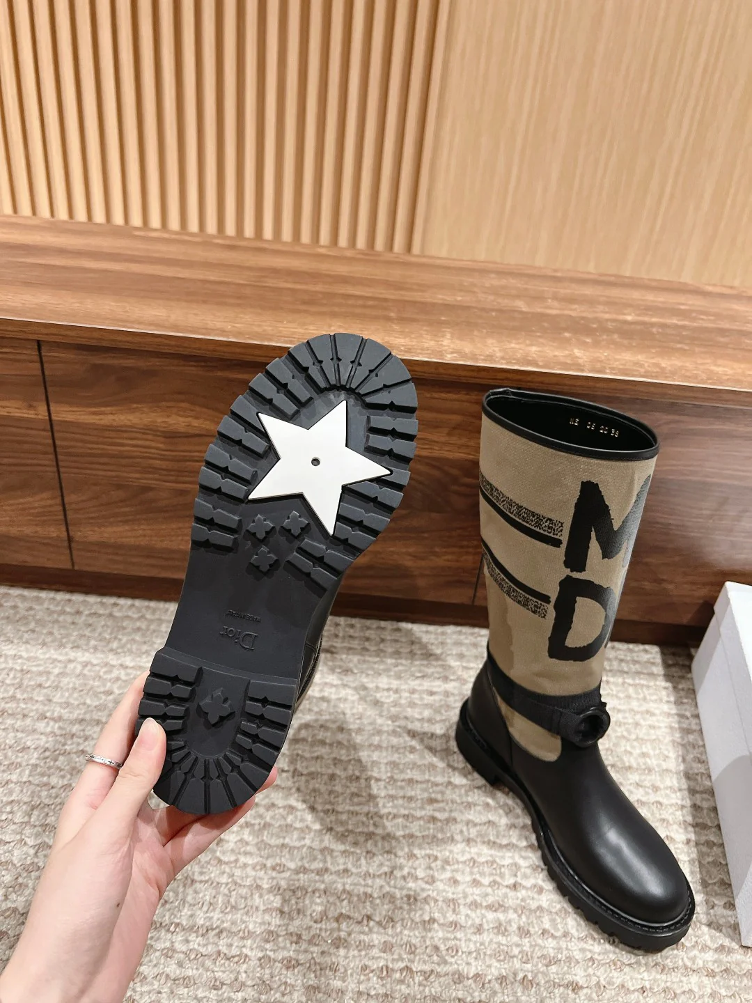 CD 25fw half boots