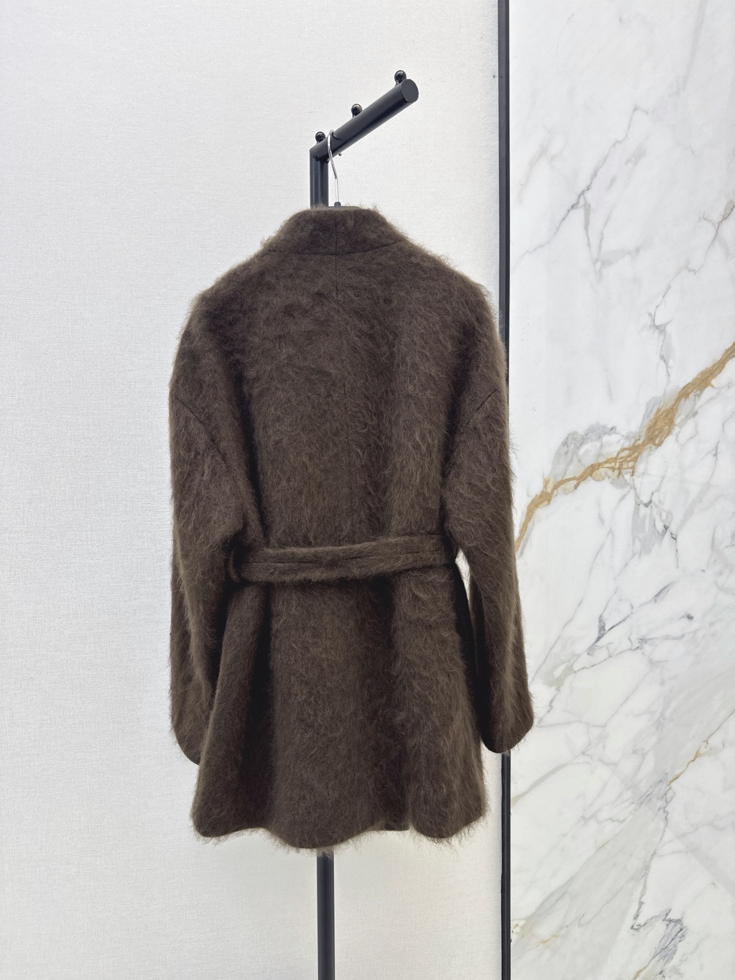 Max 26fw woolen belted jacket