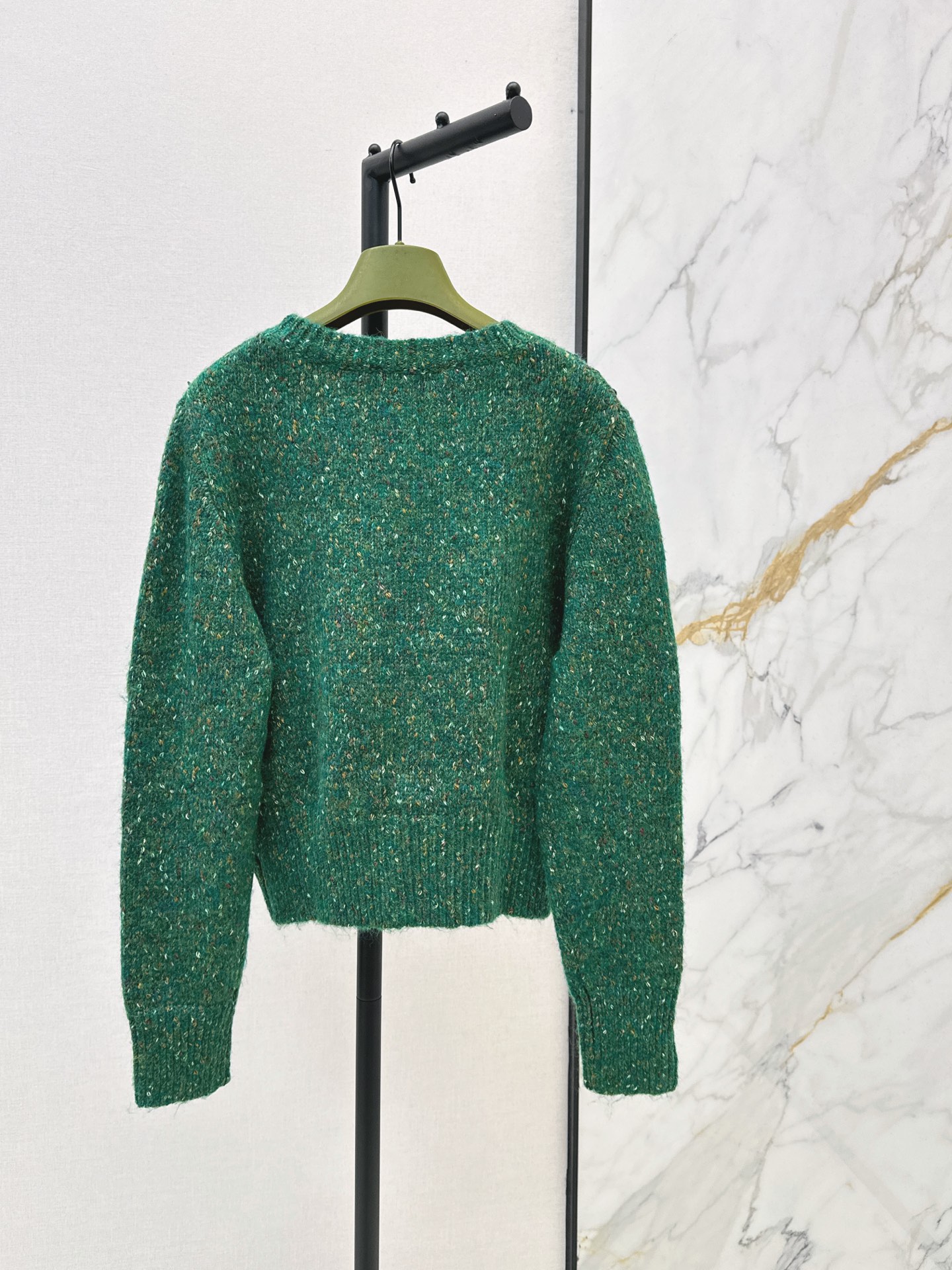 Guc 26fw sequin knit sweater