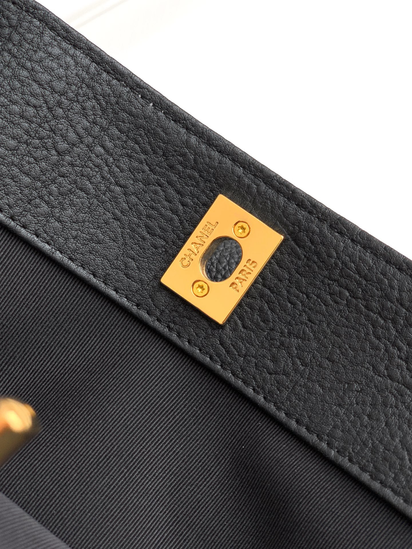 Chan 26fw cerf tote bag