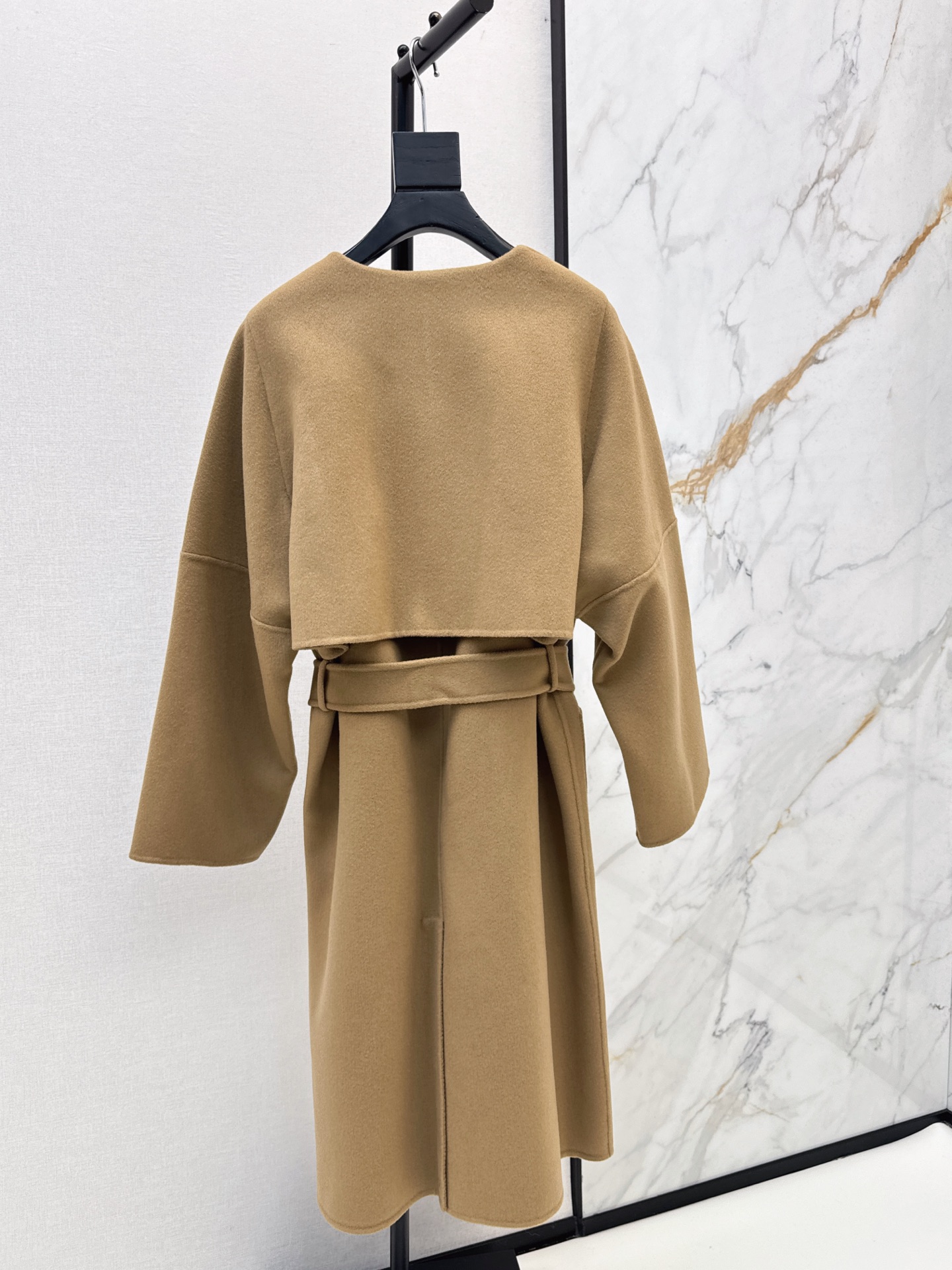 Her 26fw woolen overcoats