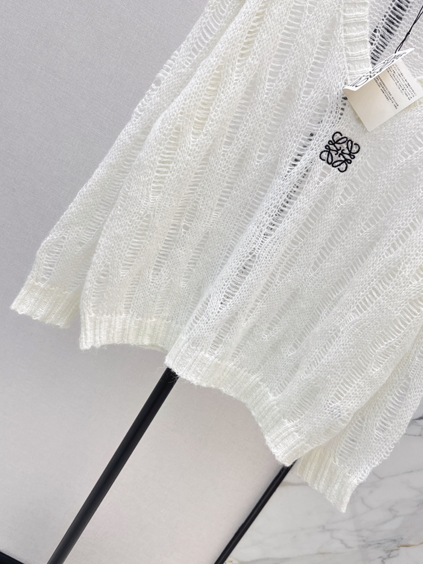 Loe 26fw hollow knit sweater